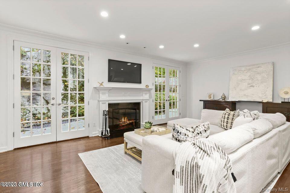 Single Family Round Hill Out Of Area, NY 06830, MLS-1003953-10