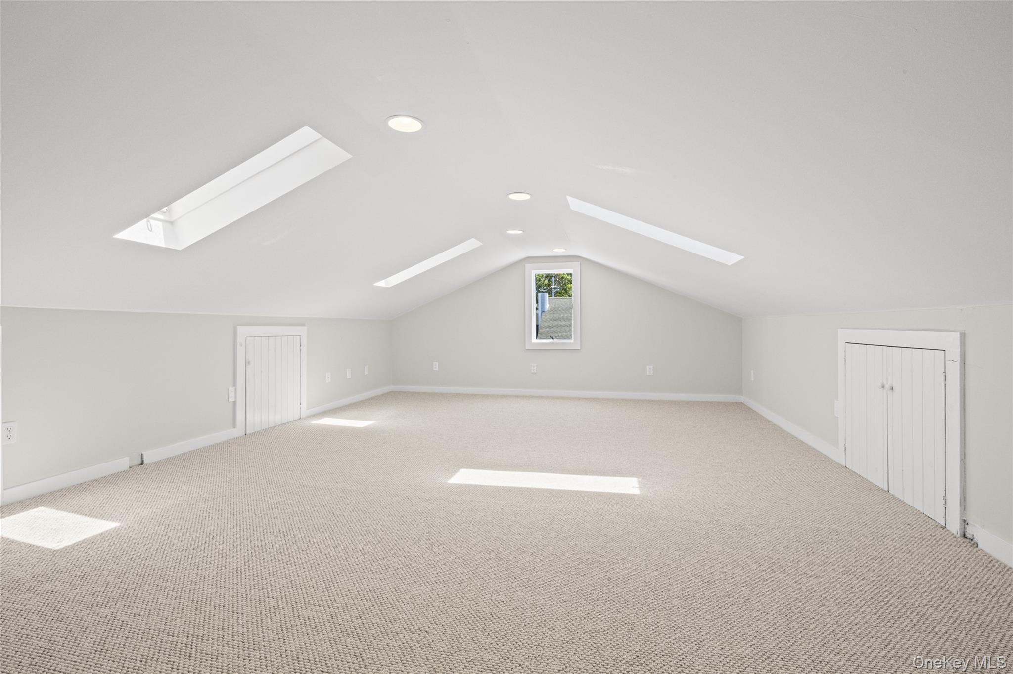 Single Family Beach Road Suffolk County, NY 11901, MLS-1003959-34