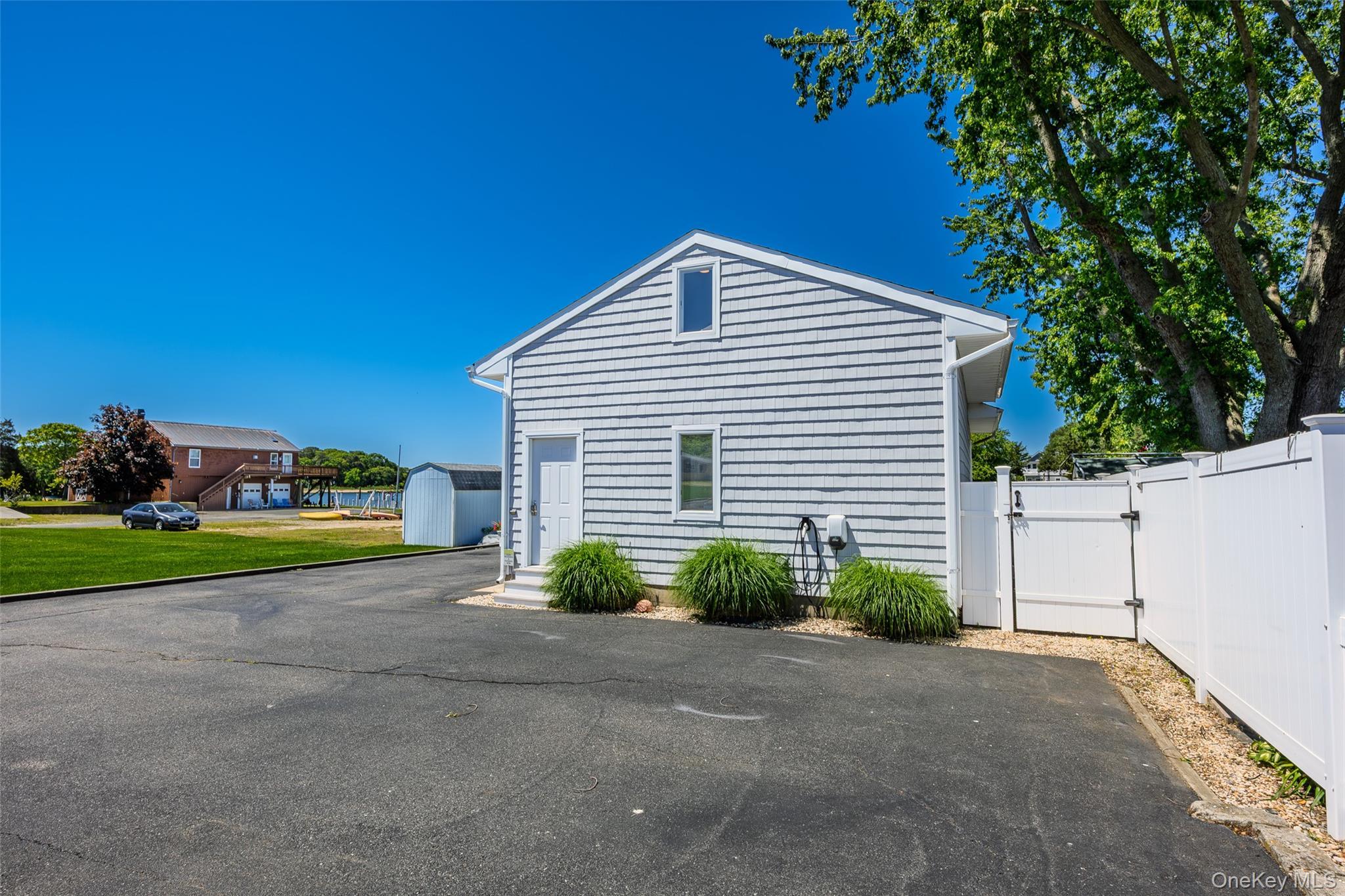 Single Family Beach Road Suffolk County, NY 11901, MLS-1003959-44