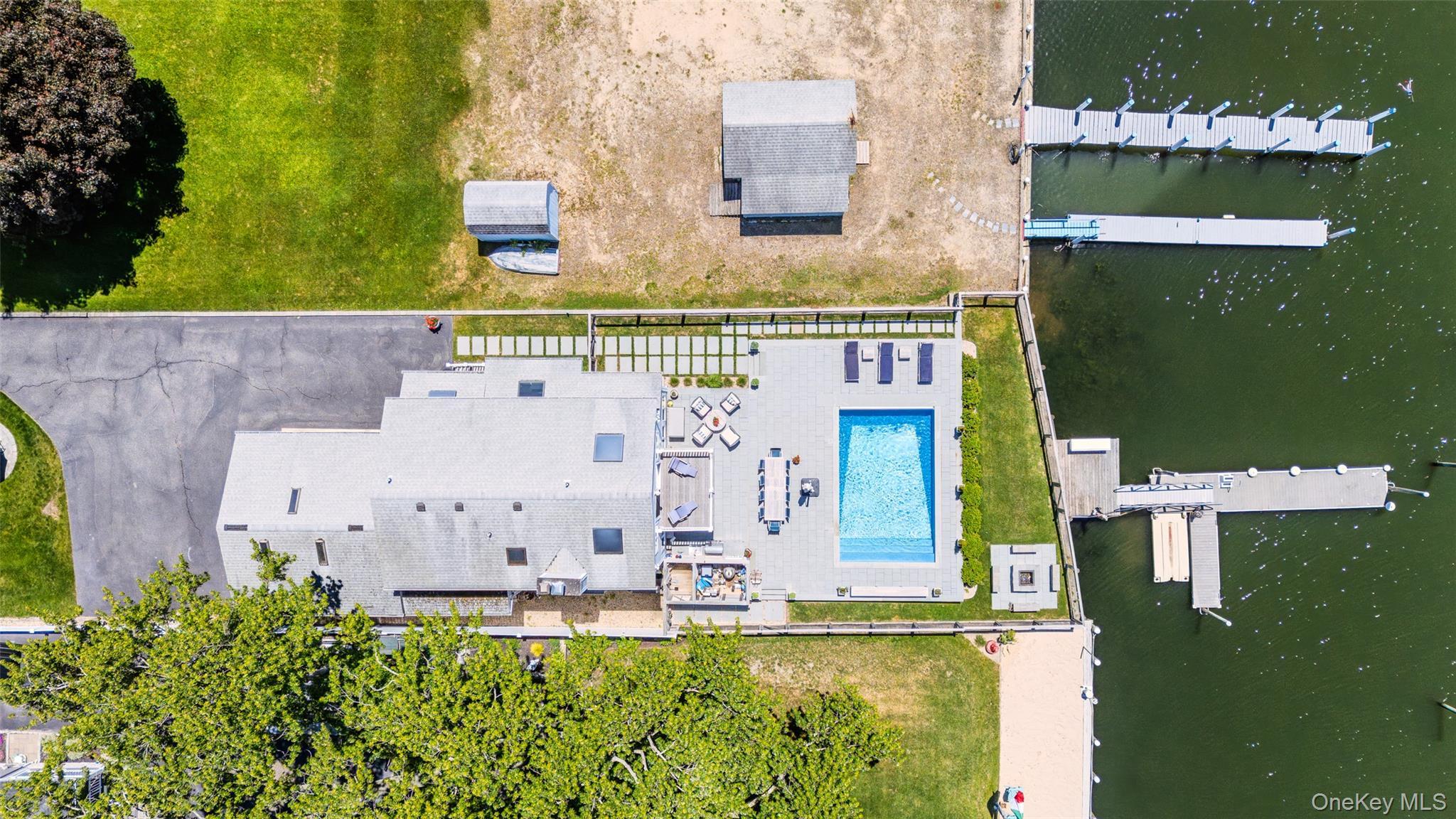 Single Family Beach Road  Suffolk County, NY 11901, MLS-1003959-48