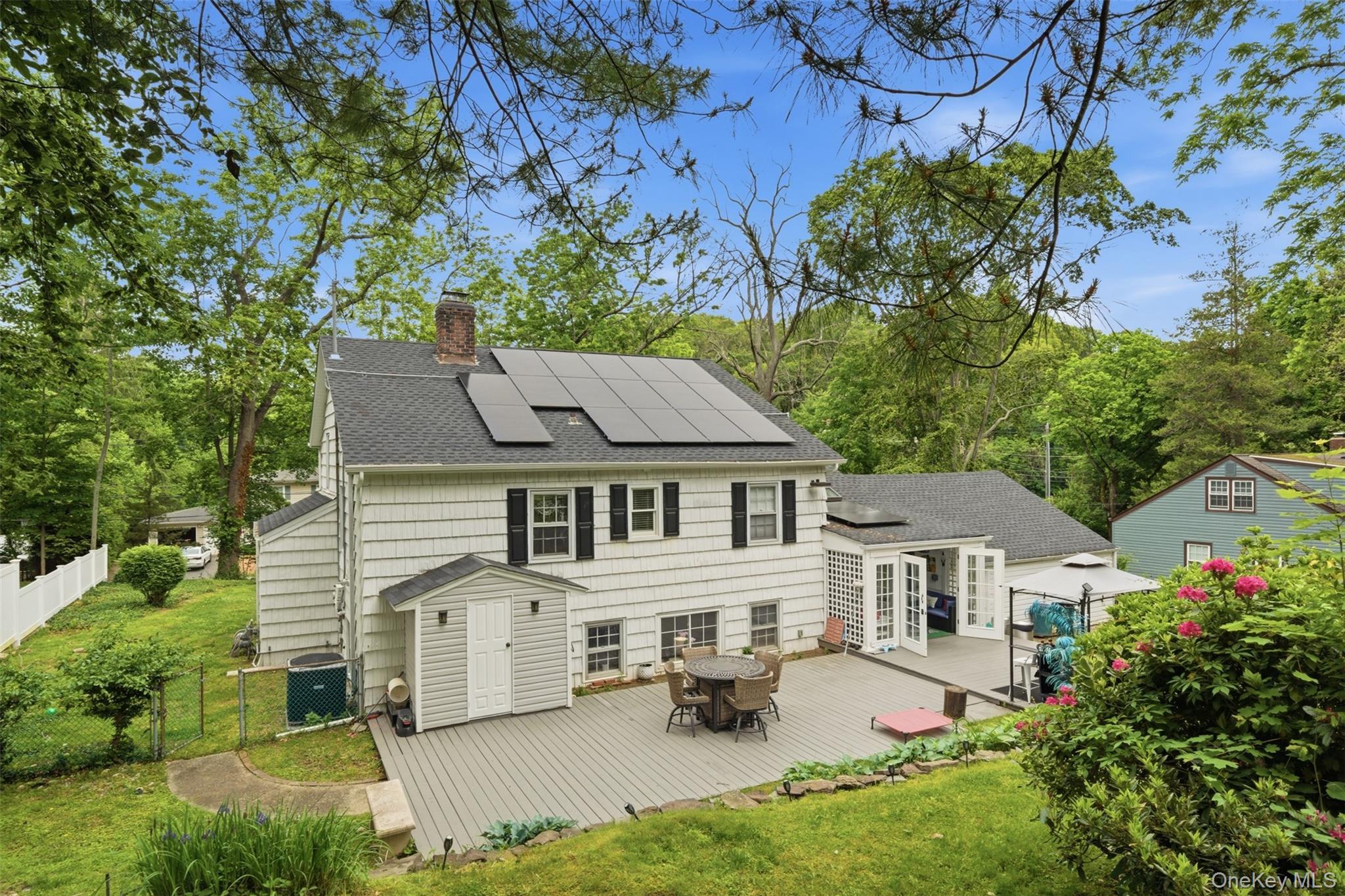 Single Family Tanyard Lane  Suffolk County, NY 11743, MLS-1003962-5