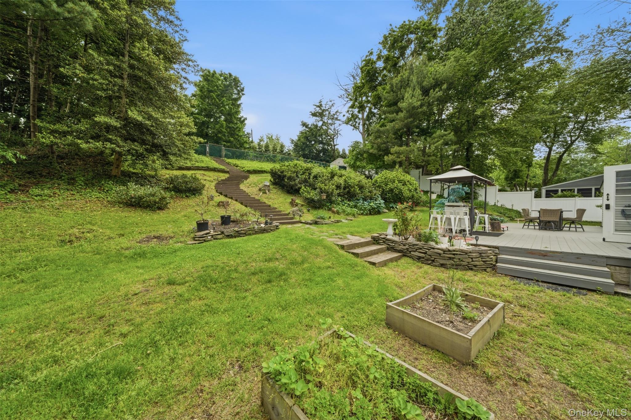 Single Family Tanyard Lane  Suffolk County, NY 11743, MLS-1003962-7