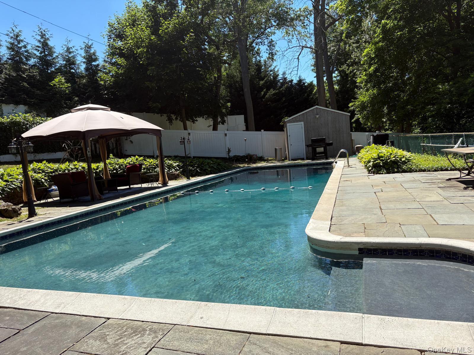 Single Family Tanyard Lane  Suffolk County, NY 11743, MLS-1003962-9