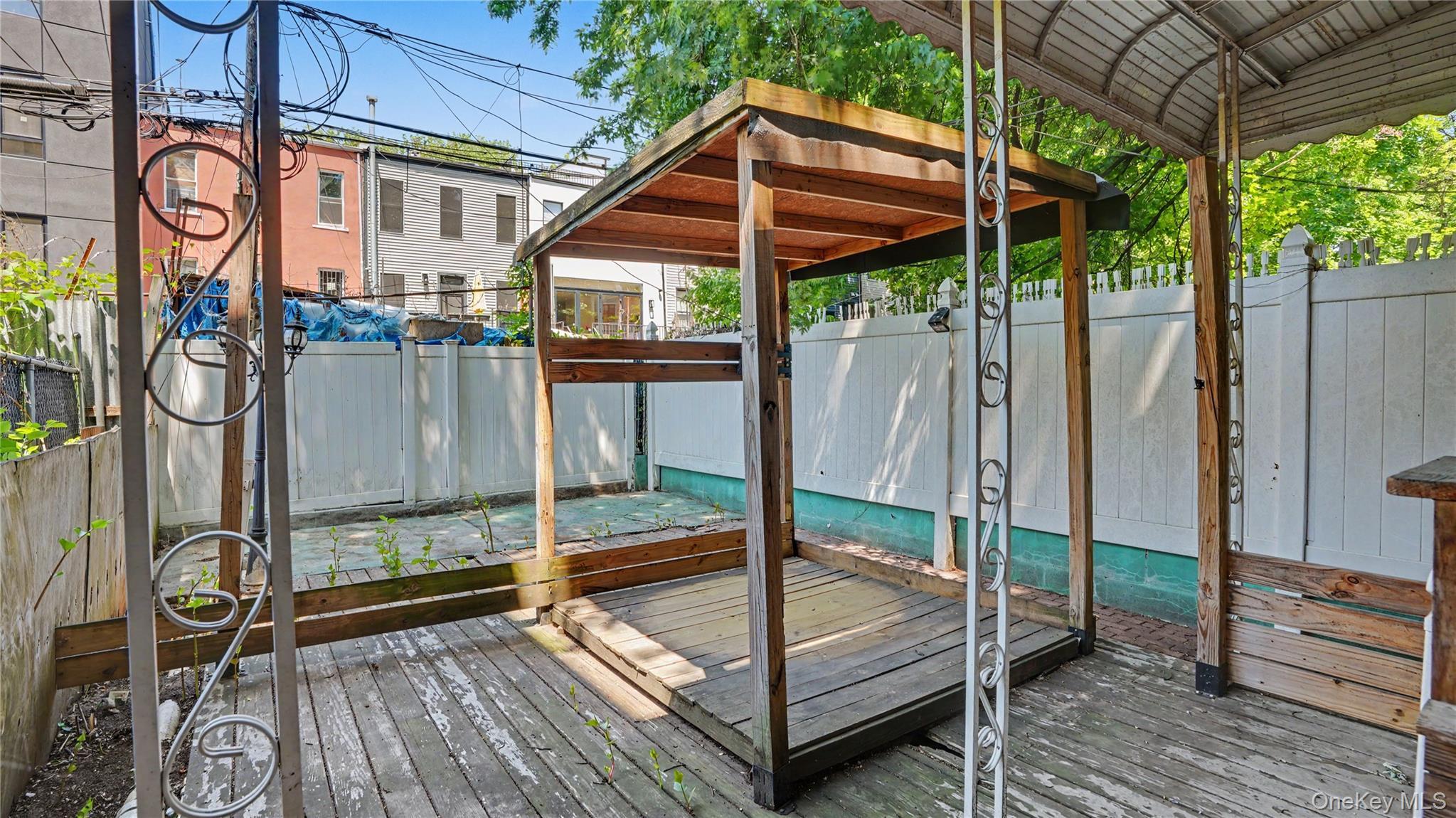 Single Family Decatur Street Brooklyn, NY 11207, MLS-1003973-10