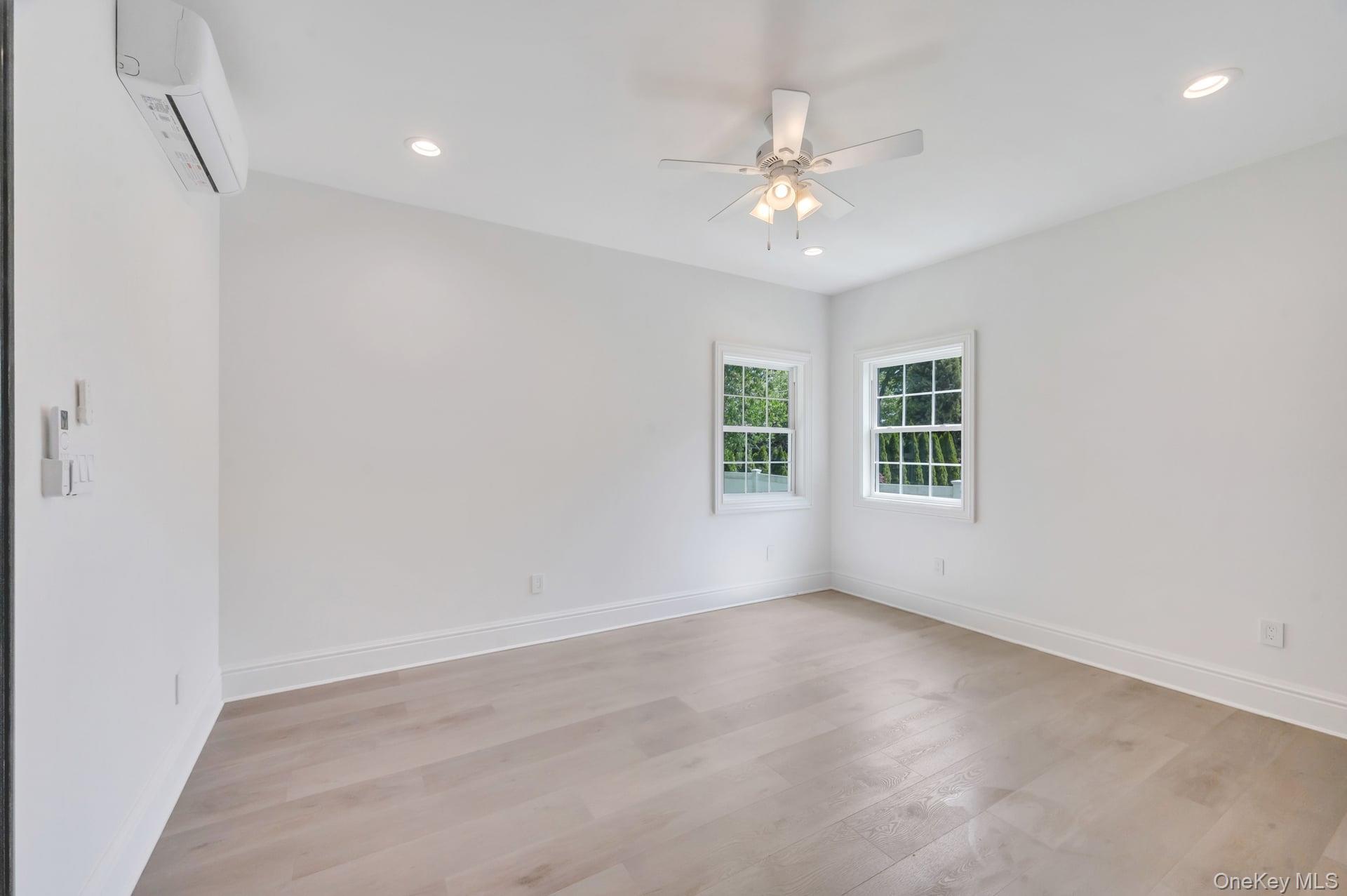 Single Family Amboy Lane  Suffolk County, NY 11755, MLS-1003980-32