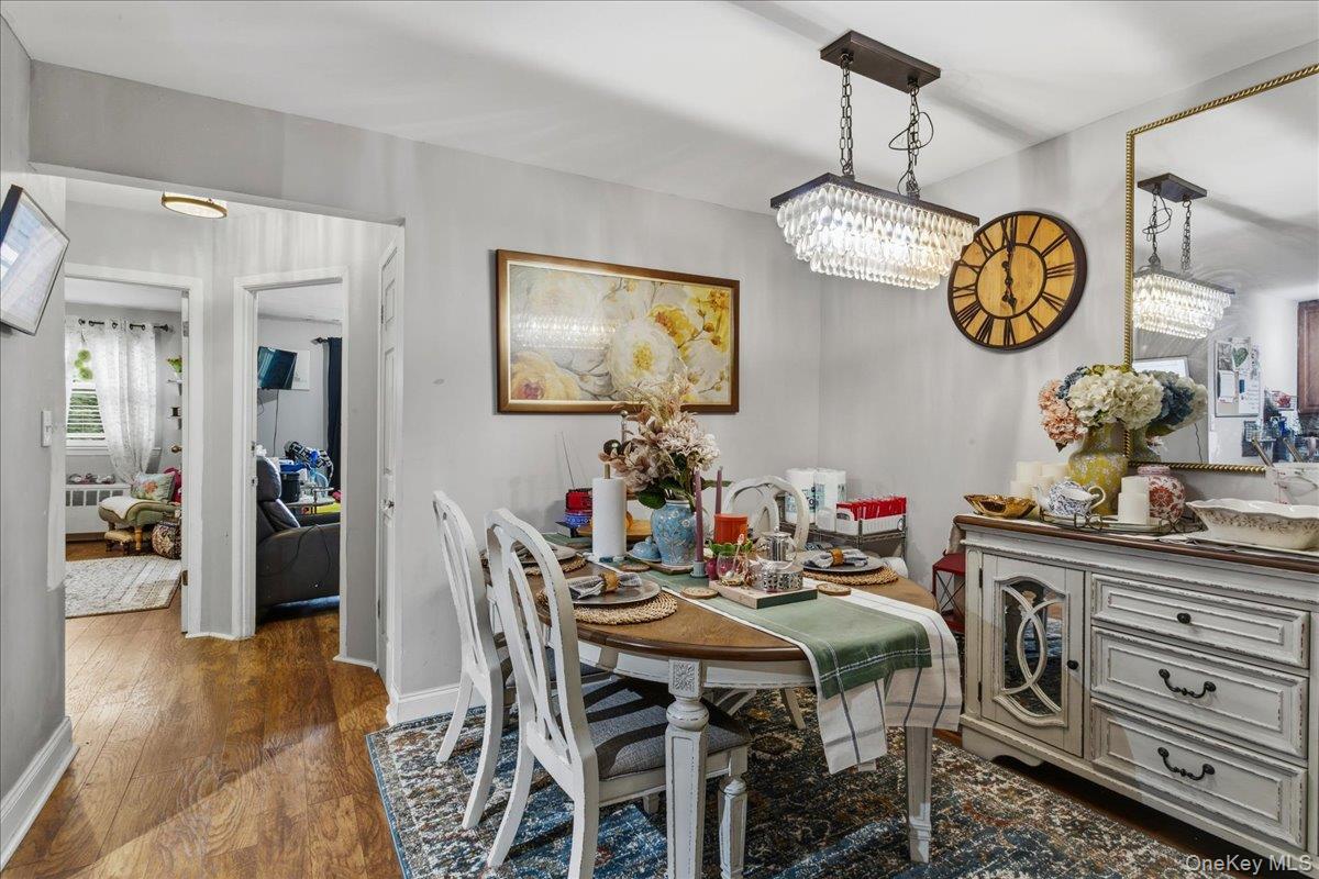 Single Family E 213th Street Bronx, NY 10469, MLS-1003992-4