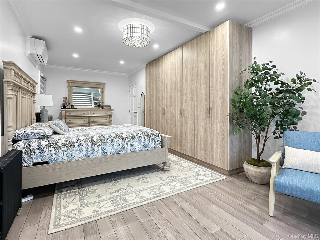 Single Family 213th Queens, NY 11429, MLS-1004016-10