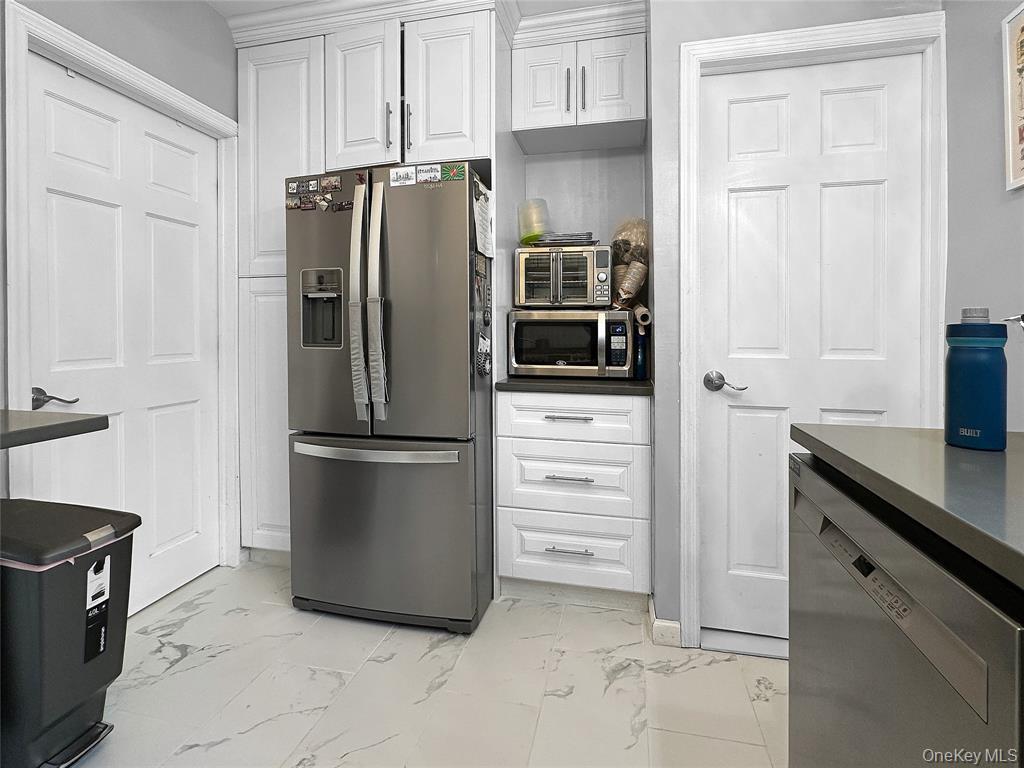 Single Family 213th Queens, NY 11429, MLS-1004016-19