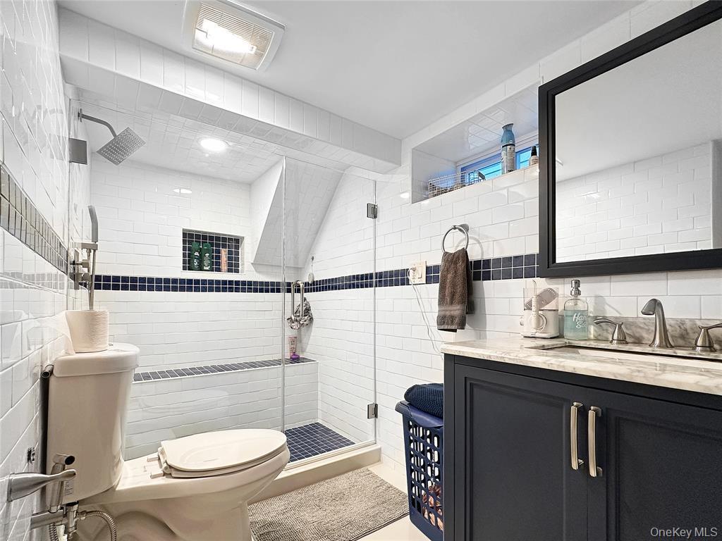 Single Family 213th Queens, NY 11429, MLS-1004016-23