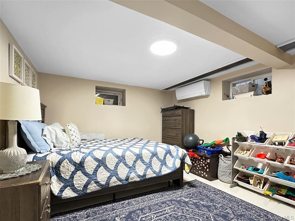 Single Family 213th Queens, NY 11429, MLS-1004016-24