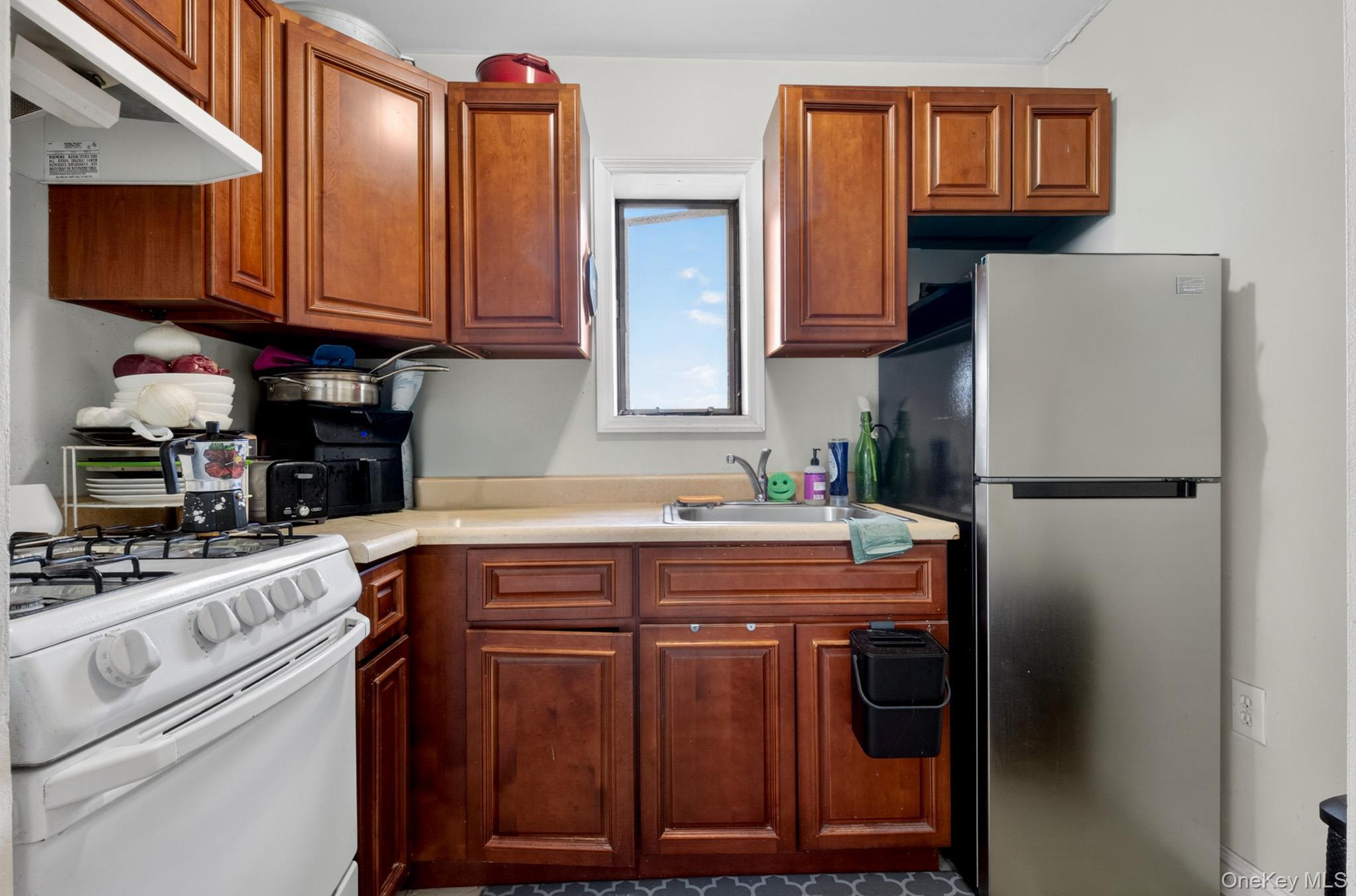 Single Family 69th Road Queens, NY 11379, MLS-1004051-11
