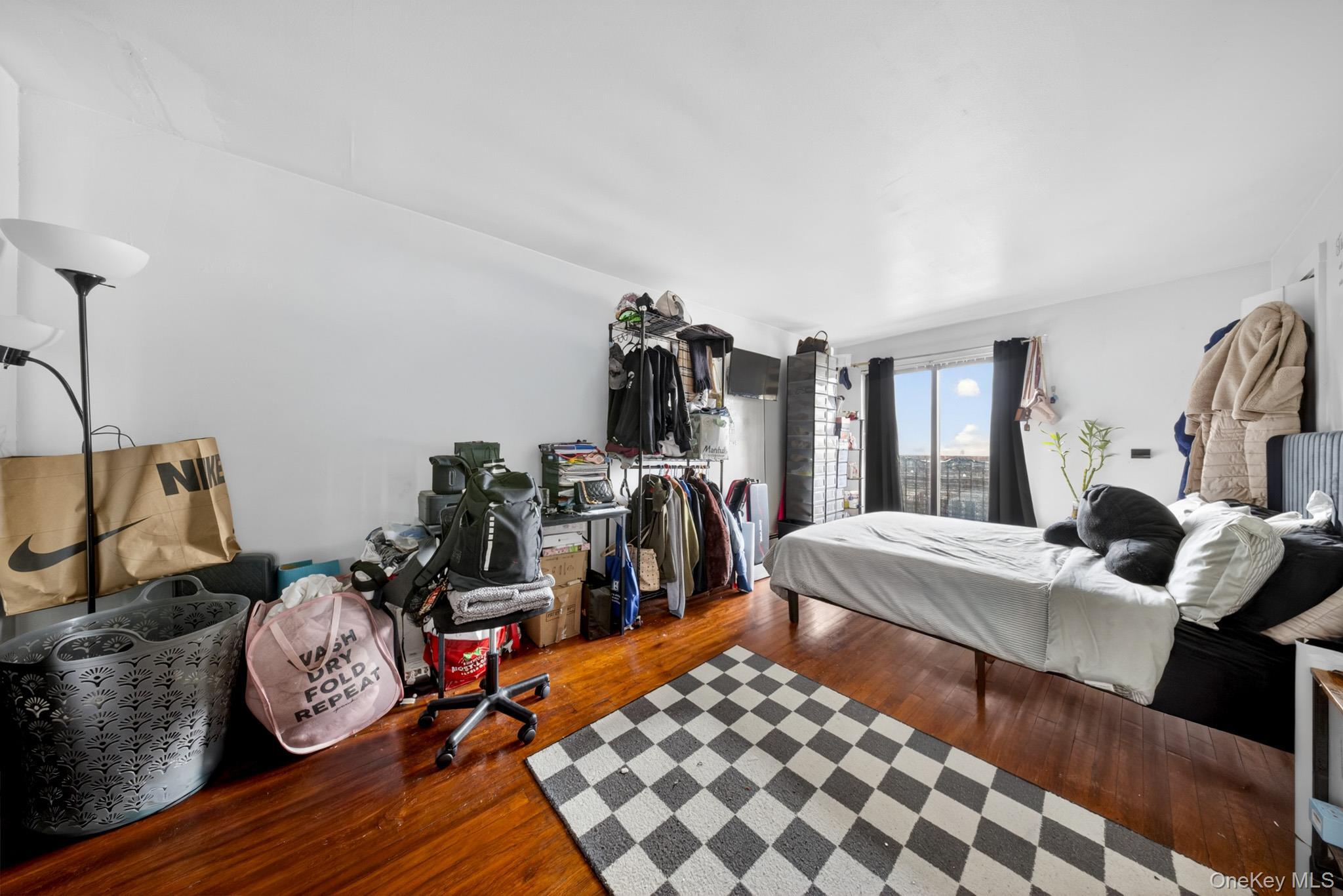 Single Family 69th Road Queens, NY 11379, MLS-1004051-18