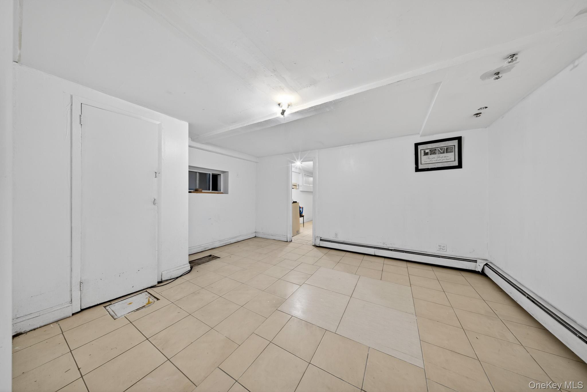 Single Family 69th Road Queens, NY 11379, MLS-1004051-21