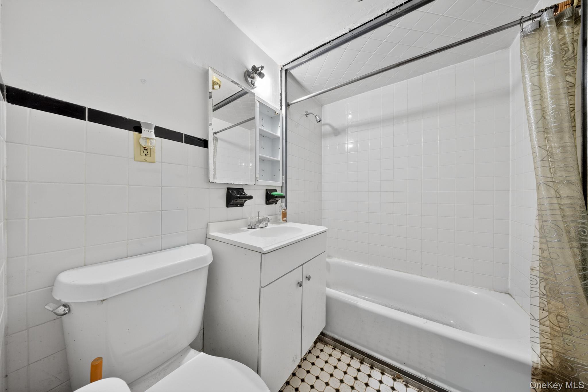 Single Family 69th Road Queens, NY 11379, MLS-1004051-24