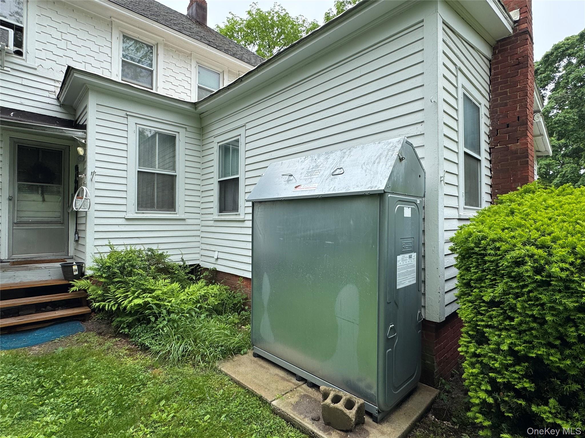 Single Family Main Street Suffolk County, NY 11934, MLS-1004077-5