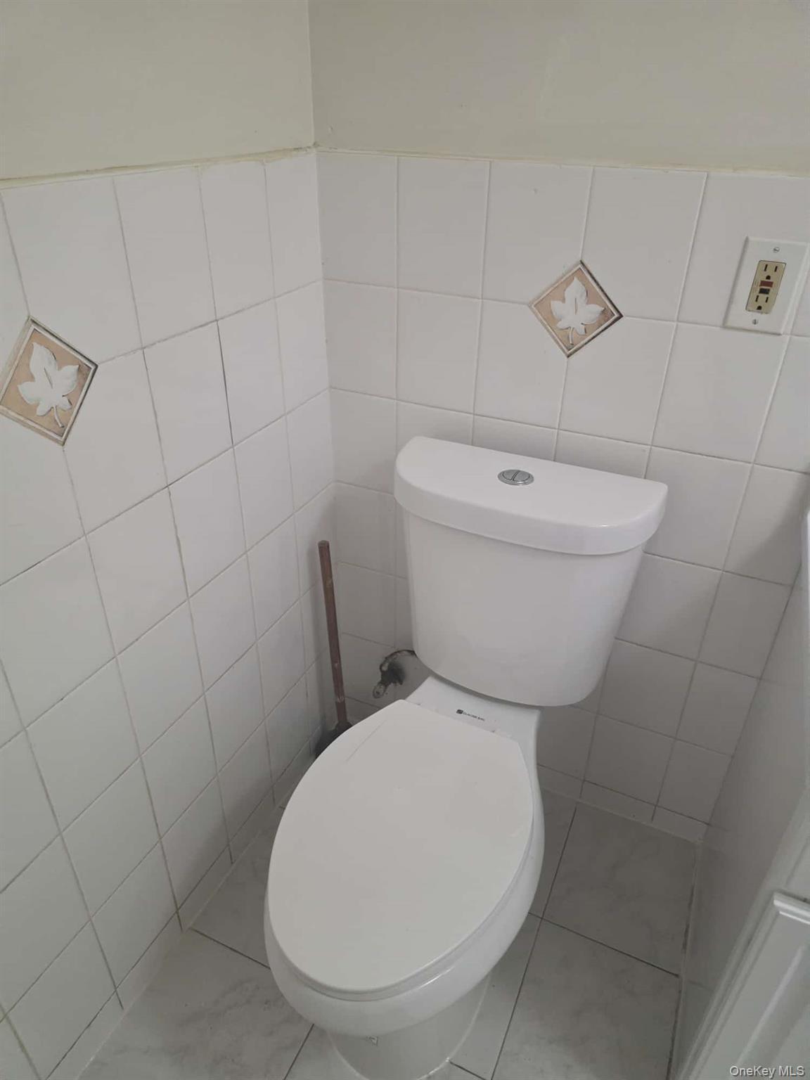 Single Family 217th Queens, NY 11427, MLS-1004083-12
