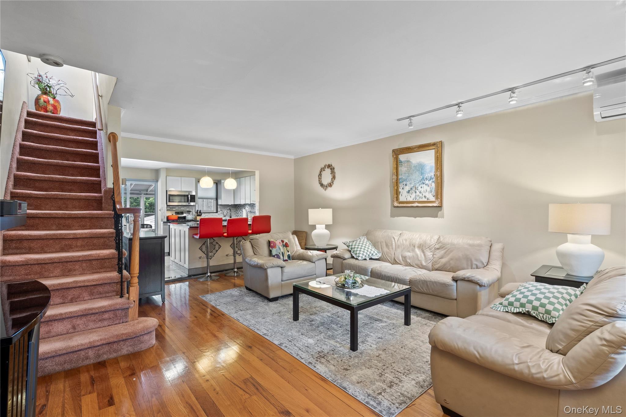 Single Family 160th Queens, NY 11357, MLS-1004120-4