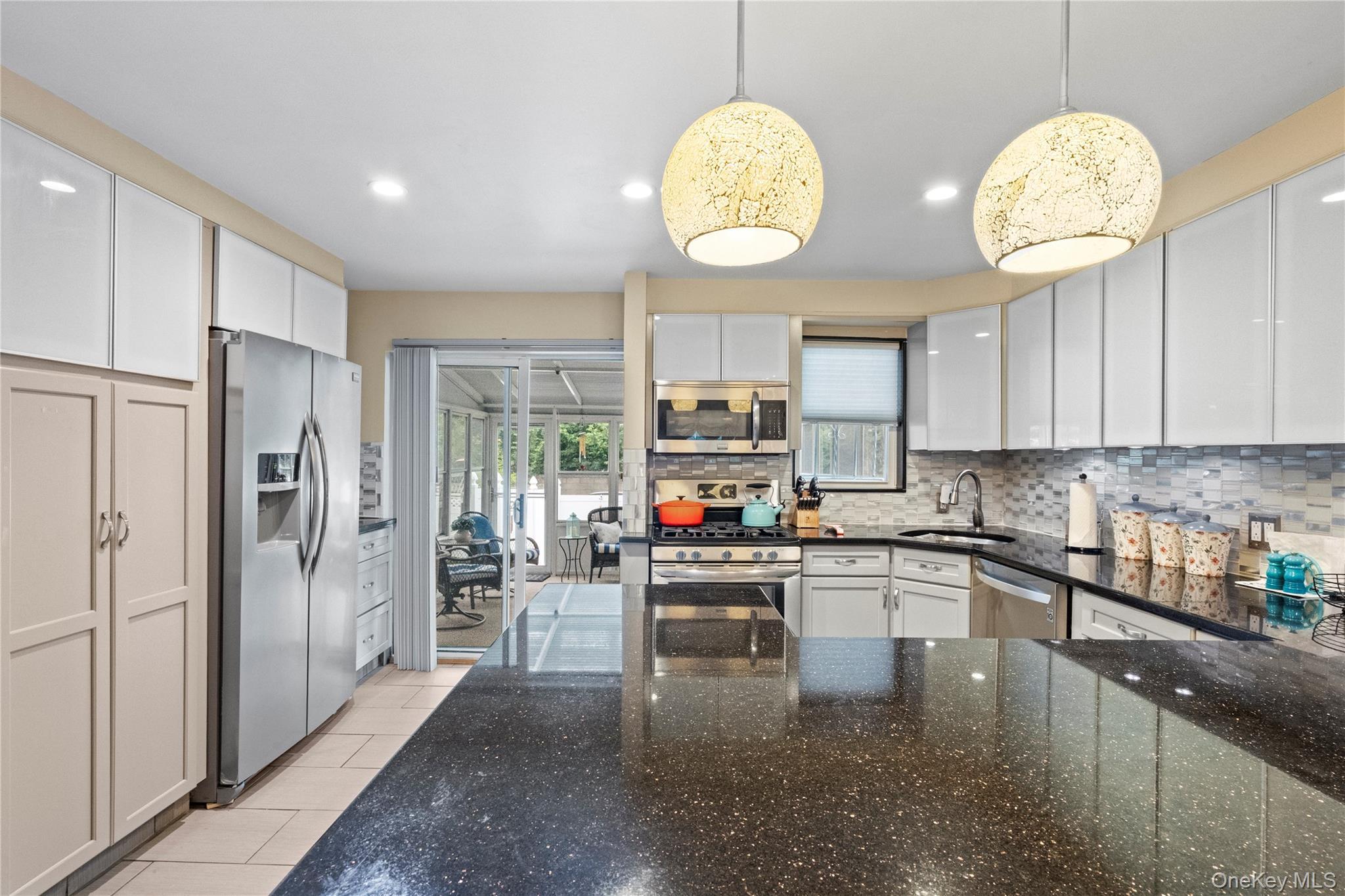 Single Family 160th Queens, NY 11357, MLS-1004120-5
