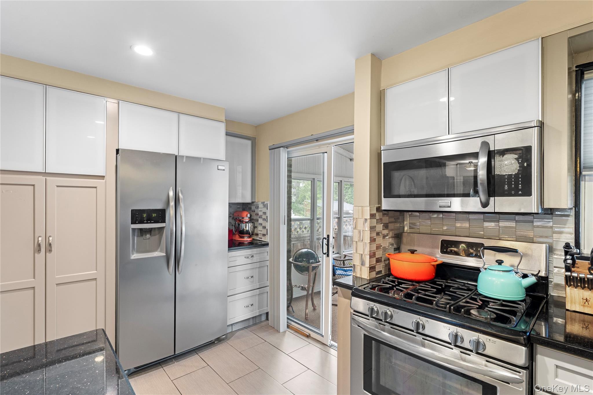 Single Family 160th Queens, NY 11357, MLS-1004120-7