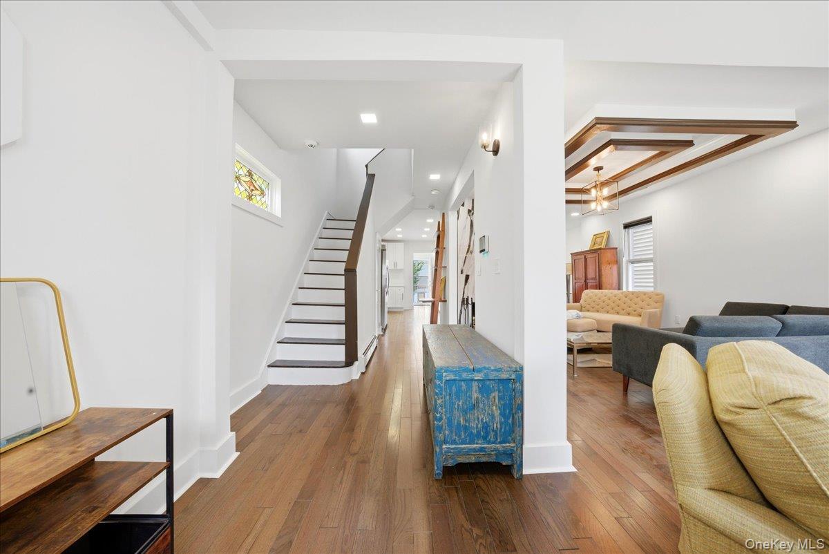 Single Family Clarence Bronx, NY 10465, MLS-1004136-2