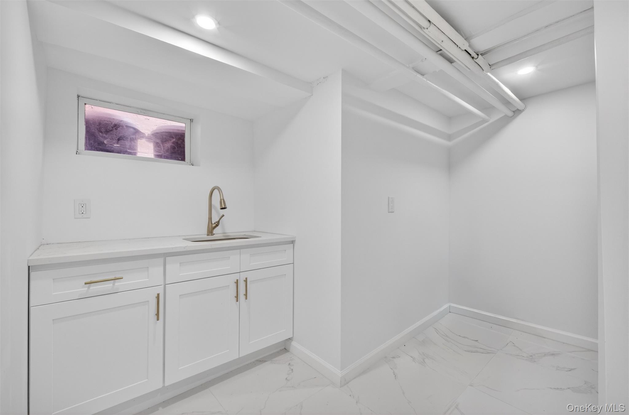 Single Family 160th Street Queens, NY 11432, MLS-1004161-26