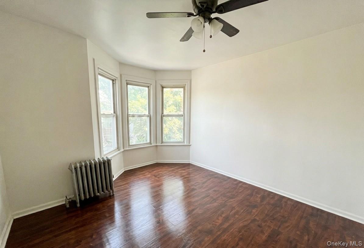 Single Family Saint Lawrence Avenue  Bronx, NY 10460, MLS-1004206-12