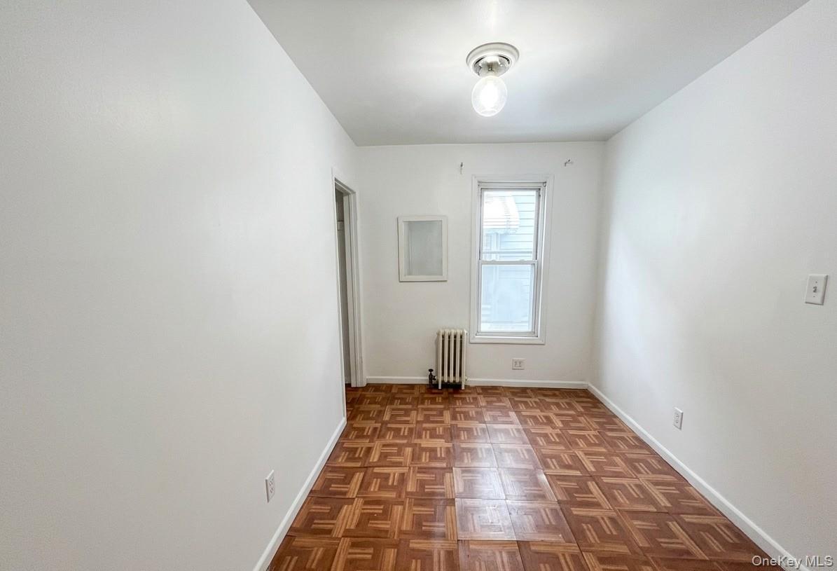 Single Family Saint Lawrence Avenue  Bronx, NY 10460, MLS-1004206-13