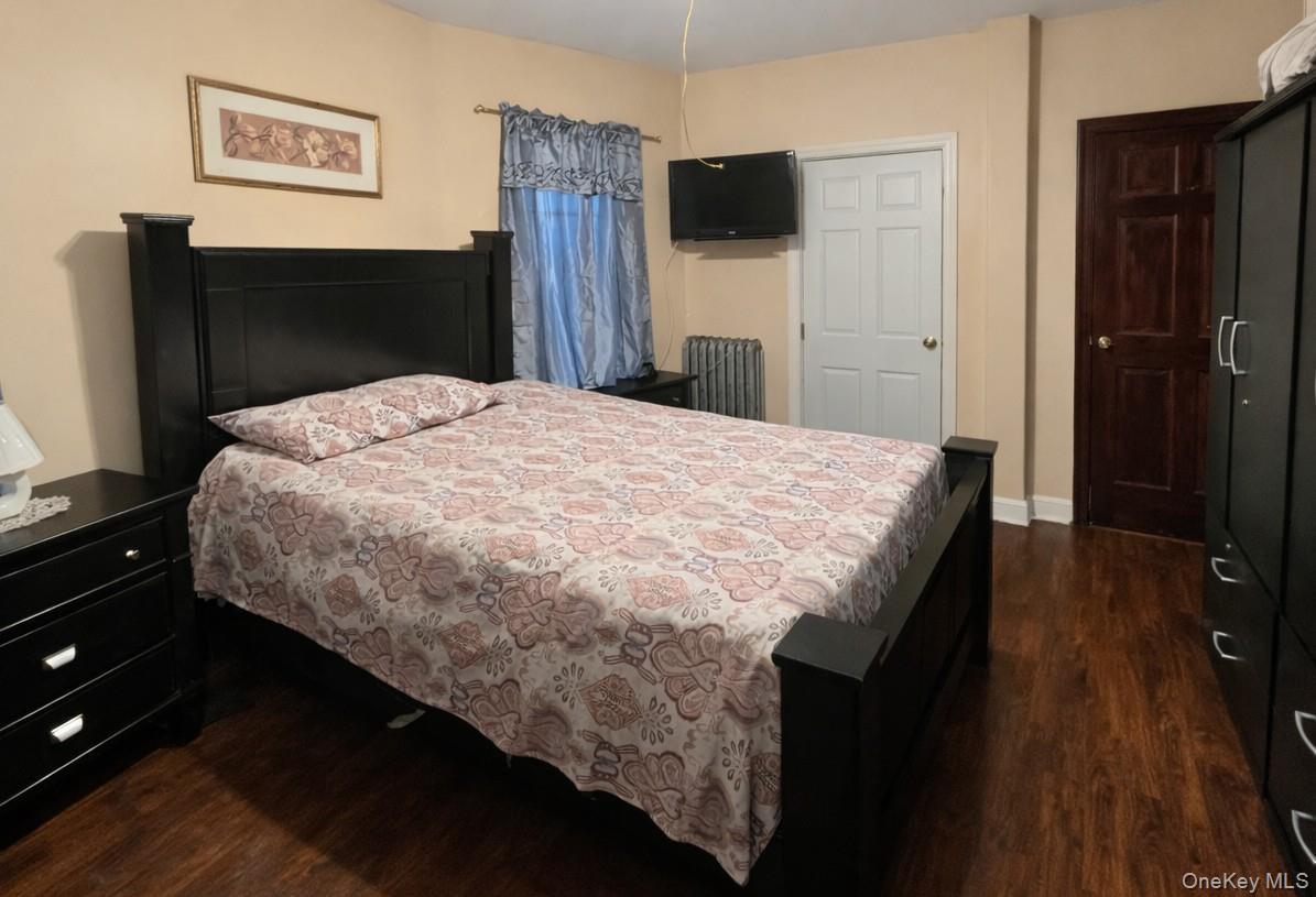 Single Family Saint Lawrence Avenue  Bronx, NY 10460, MLS-1004206-6