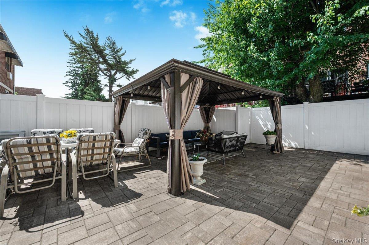 Single Family 95th Brooklyn, NY 11236, MLS-1004214-29