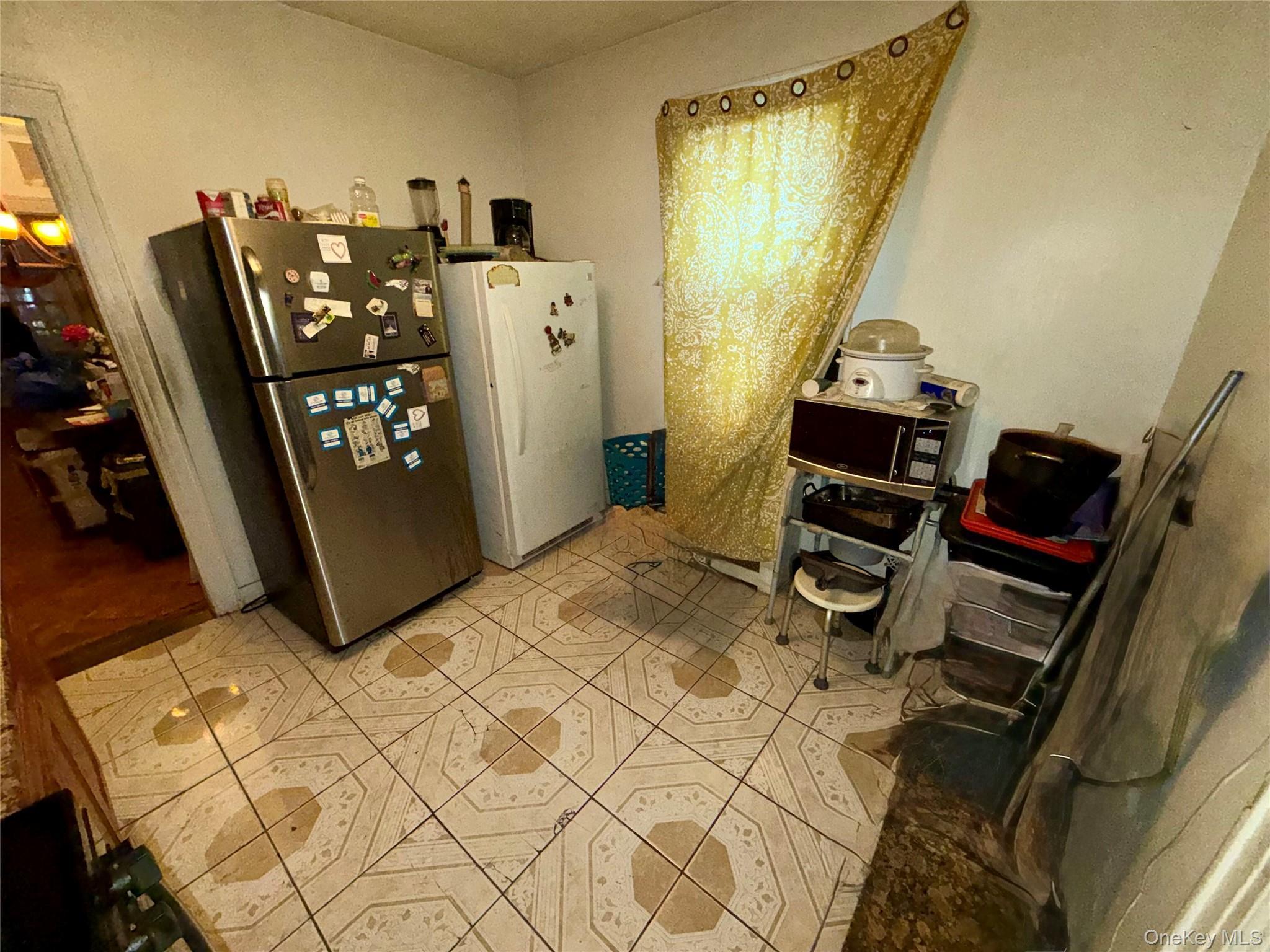 Single Family 193rd Queens, NY 11423, MLS-1004230-8
