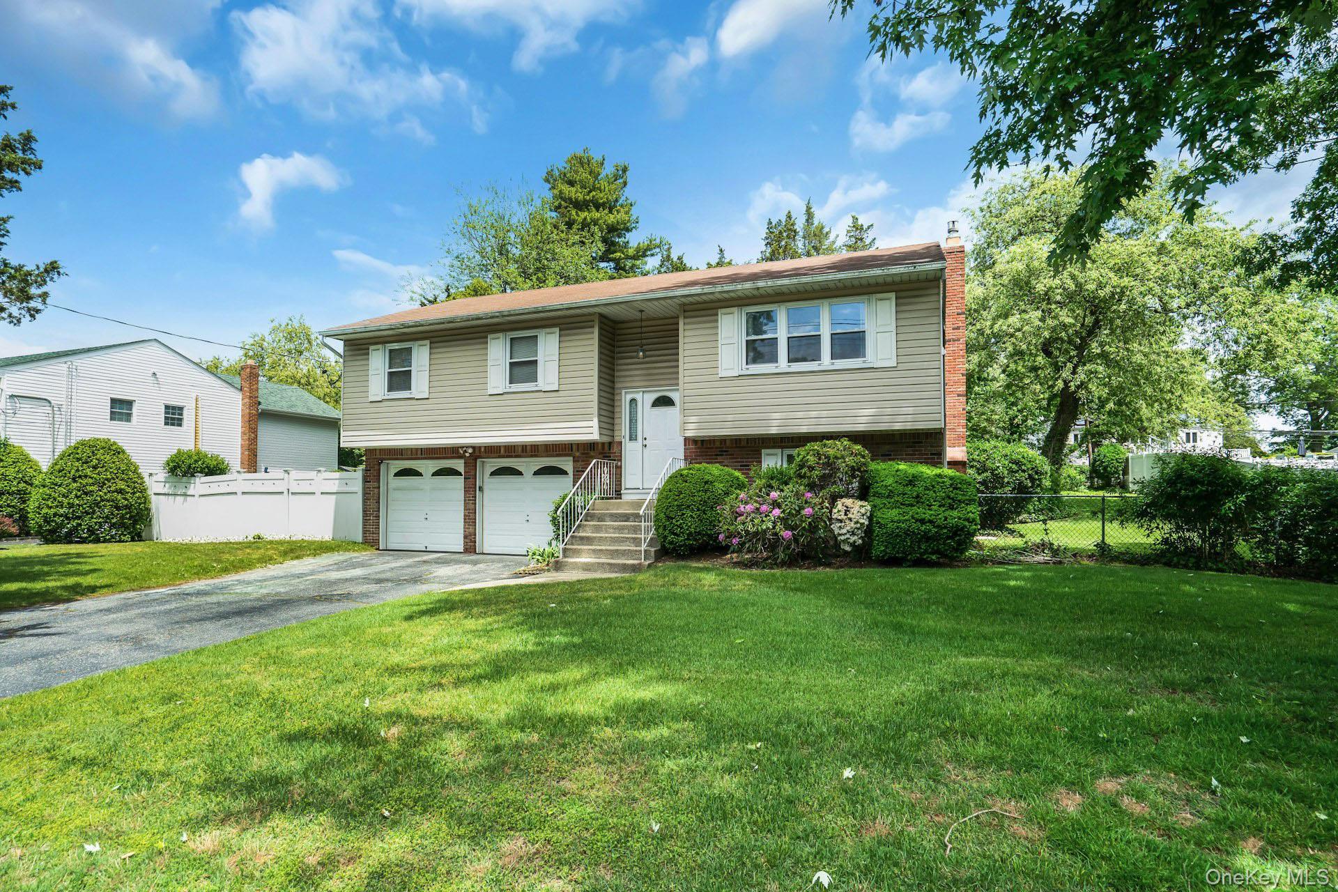 Single Family Daly Road  Suffolk County, NY 11731, MLS-1004271-3
