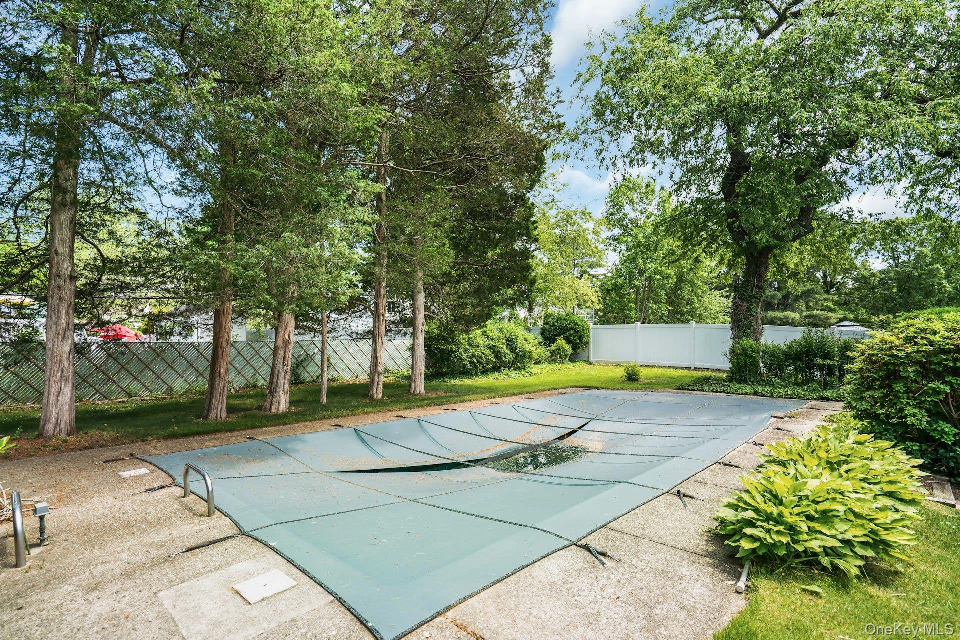 Single Family Daly Road  Suffolk County, NY 11731, MLS-1004271-36