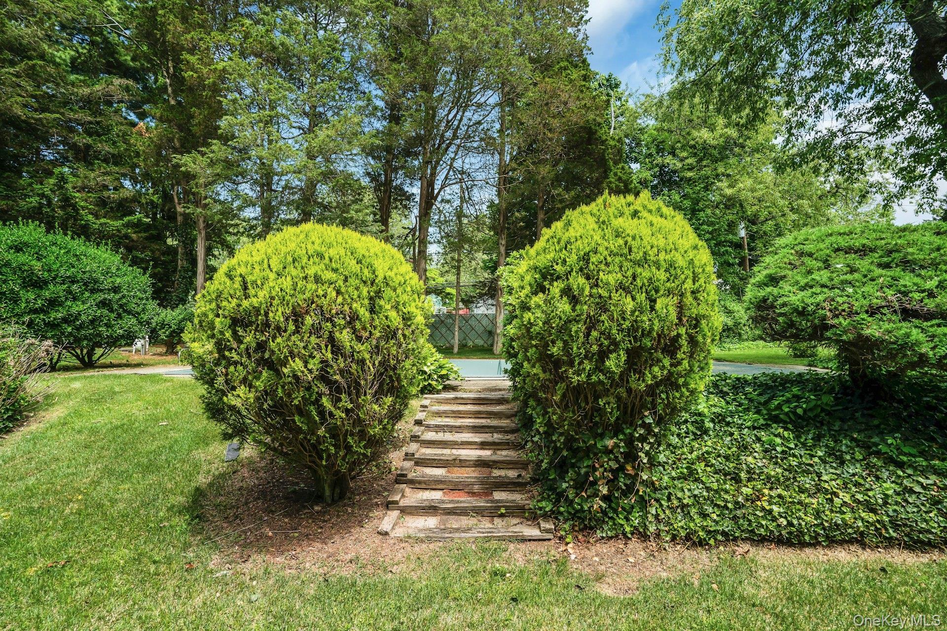 Single Family Daly Road  Suffolk County, NY 11731, MLS-1004271-38