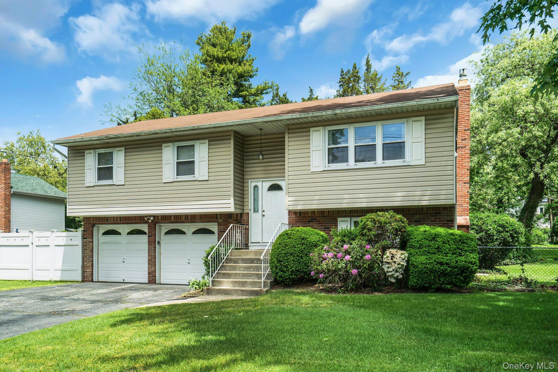 Single Family Daly Road  Suffolk County, NY 11731, MLS-1004271-4