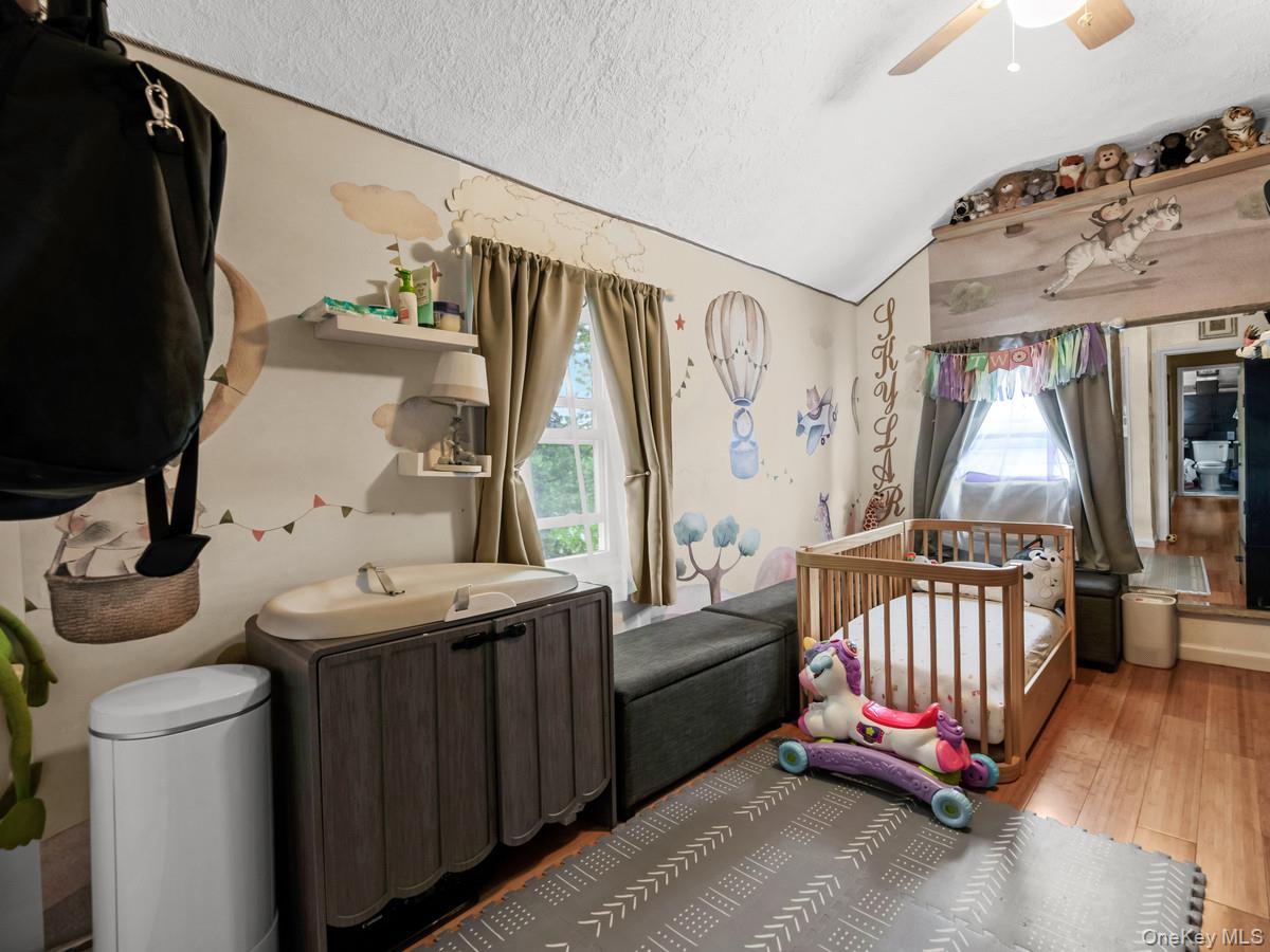 Single Family 141st  Queens, NY 11413, MLS-1004277-10