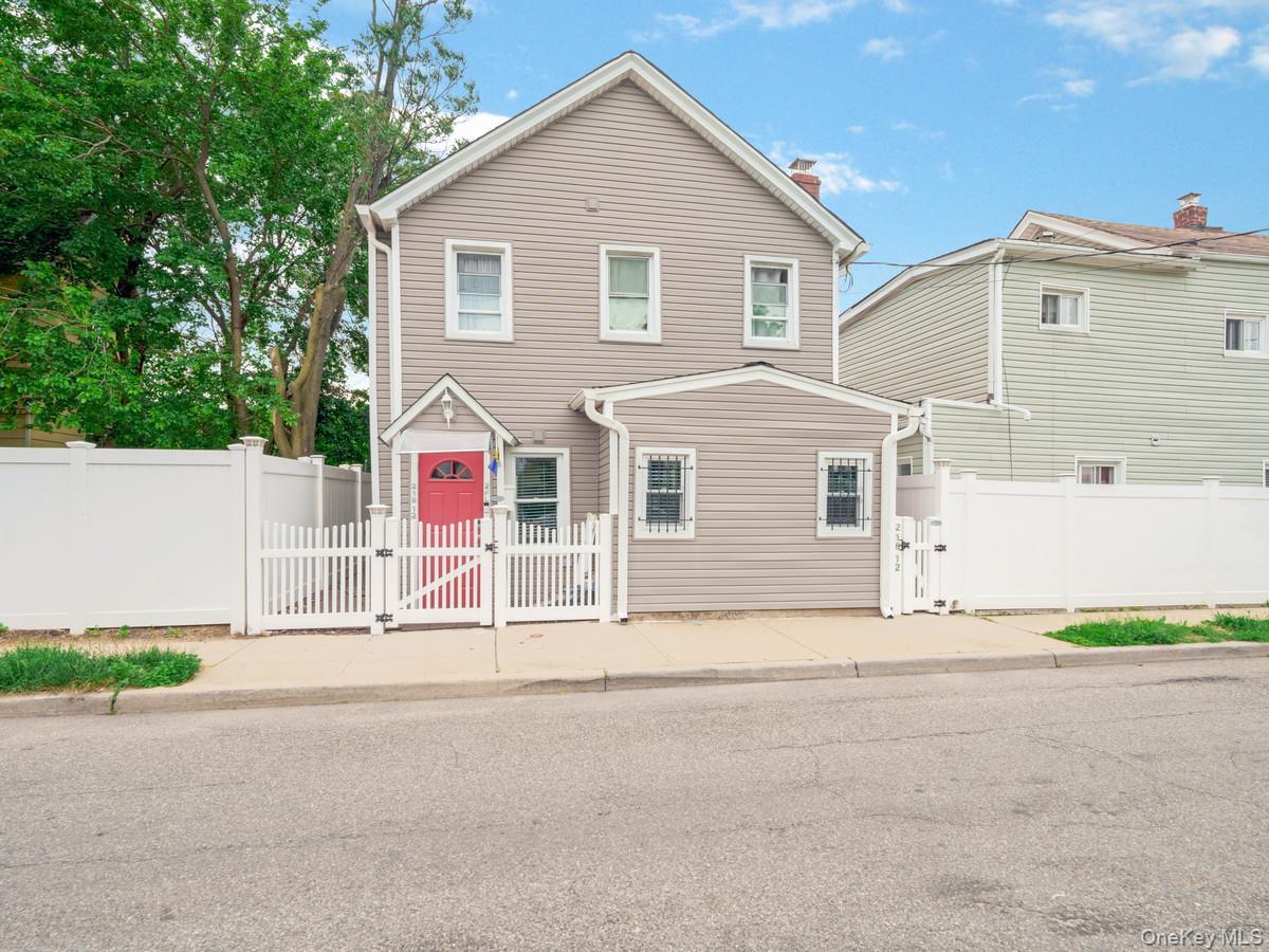 Single Family 141st  Queens, NY 11413, MLS-1004277-4