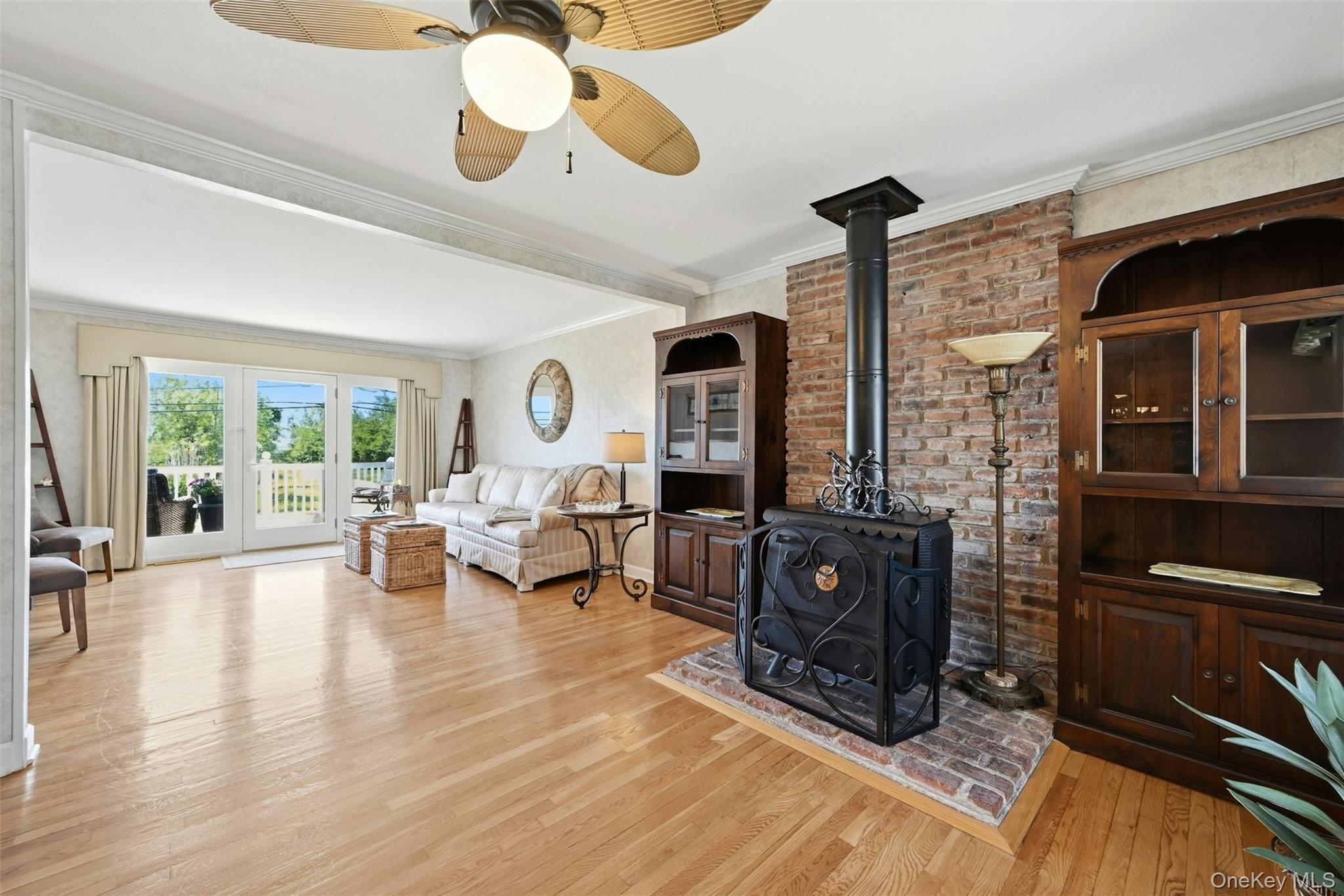 Single Family Shore Drive Suffolk County, NY 11769, MLS-1004296-11