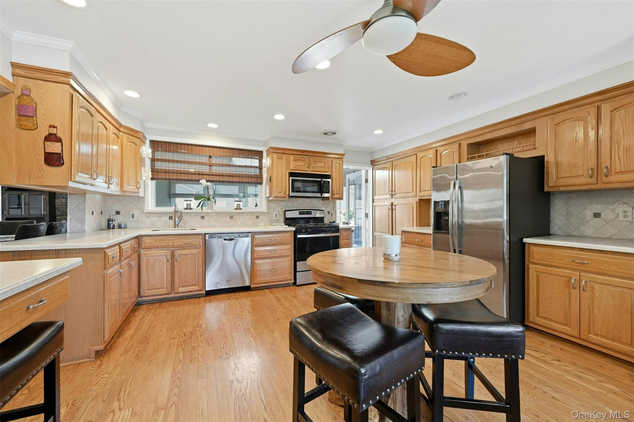 Single Family Shore Drive Suffolk County, NY 11769, MLS-1004296-15