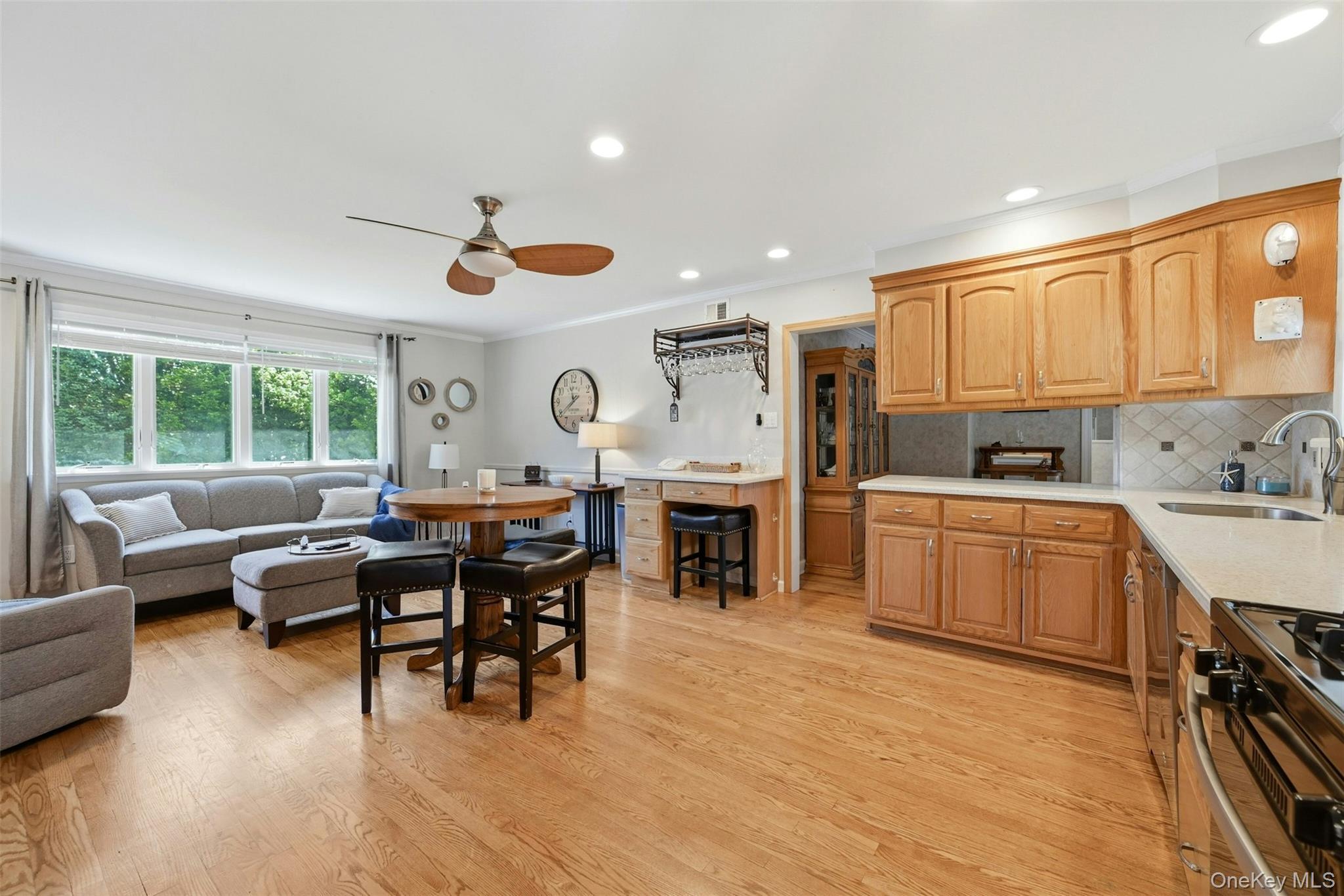 Single Family Shore Drive Suffolk County, NY 11769, MLS-1004296-18