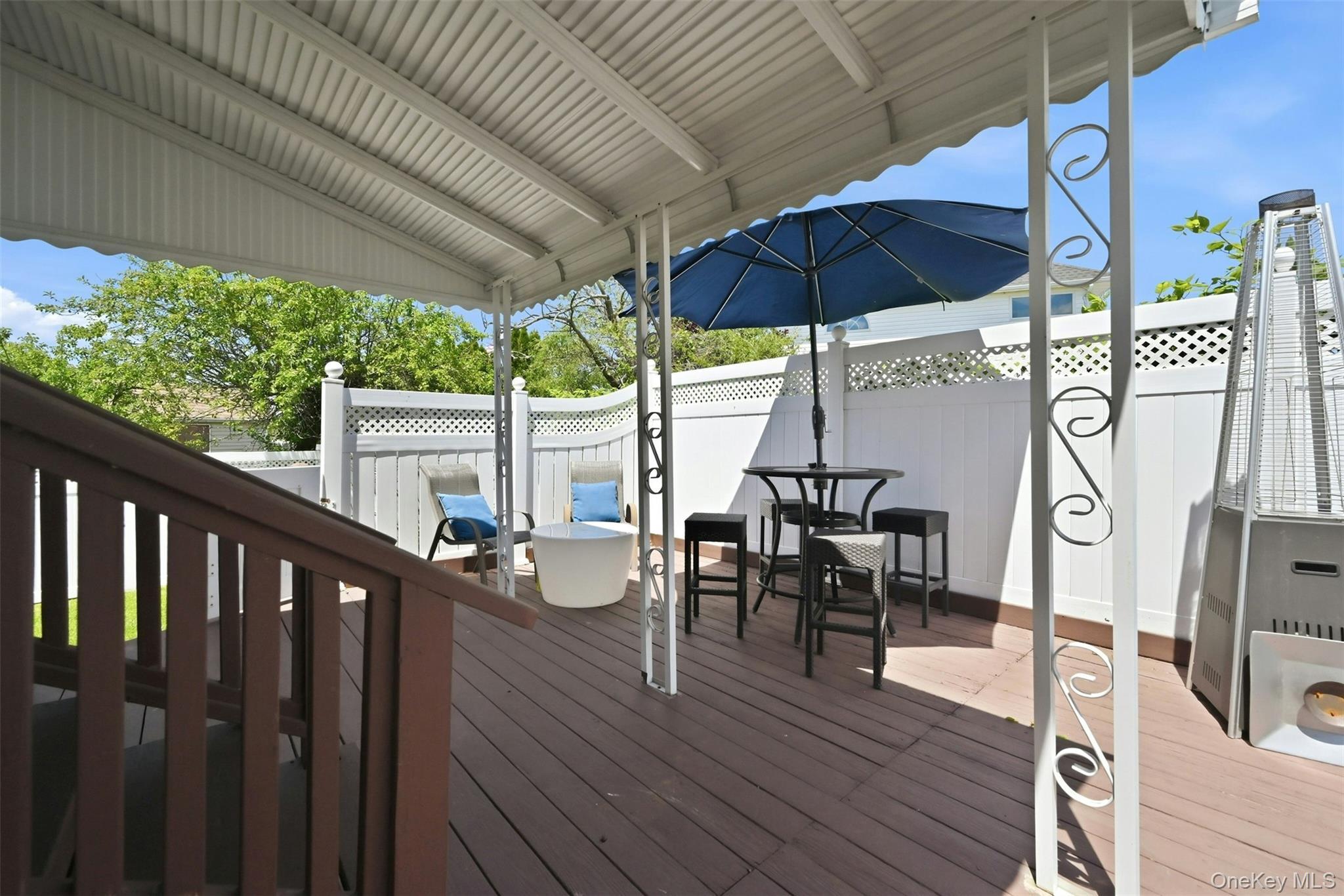Single Family Shore Drive Suffolk County, NY 11769, MLS-1004296-36