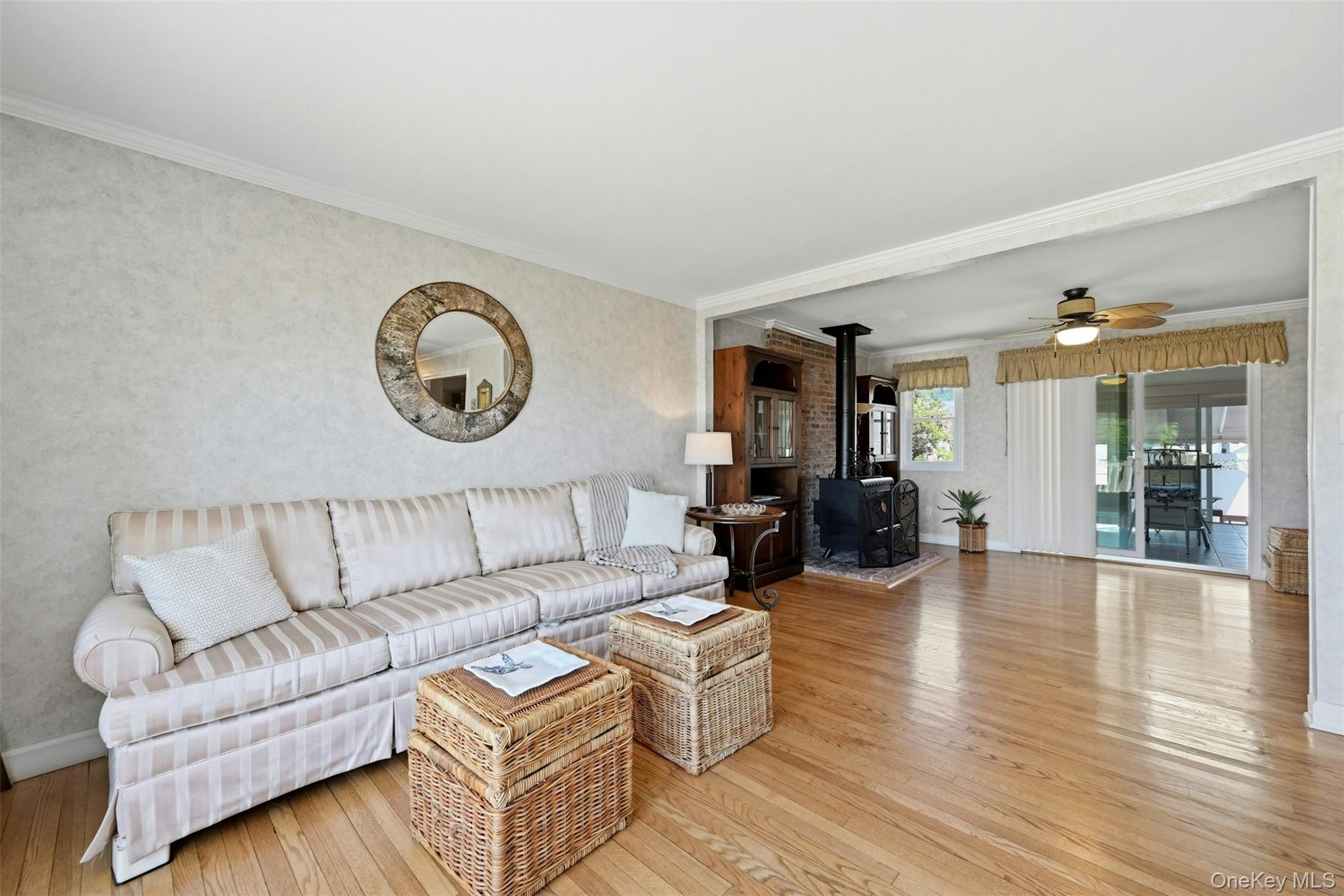 Single Family Shore Drive Suffolk County, NY 11769, MLS-1004296-9