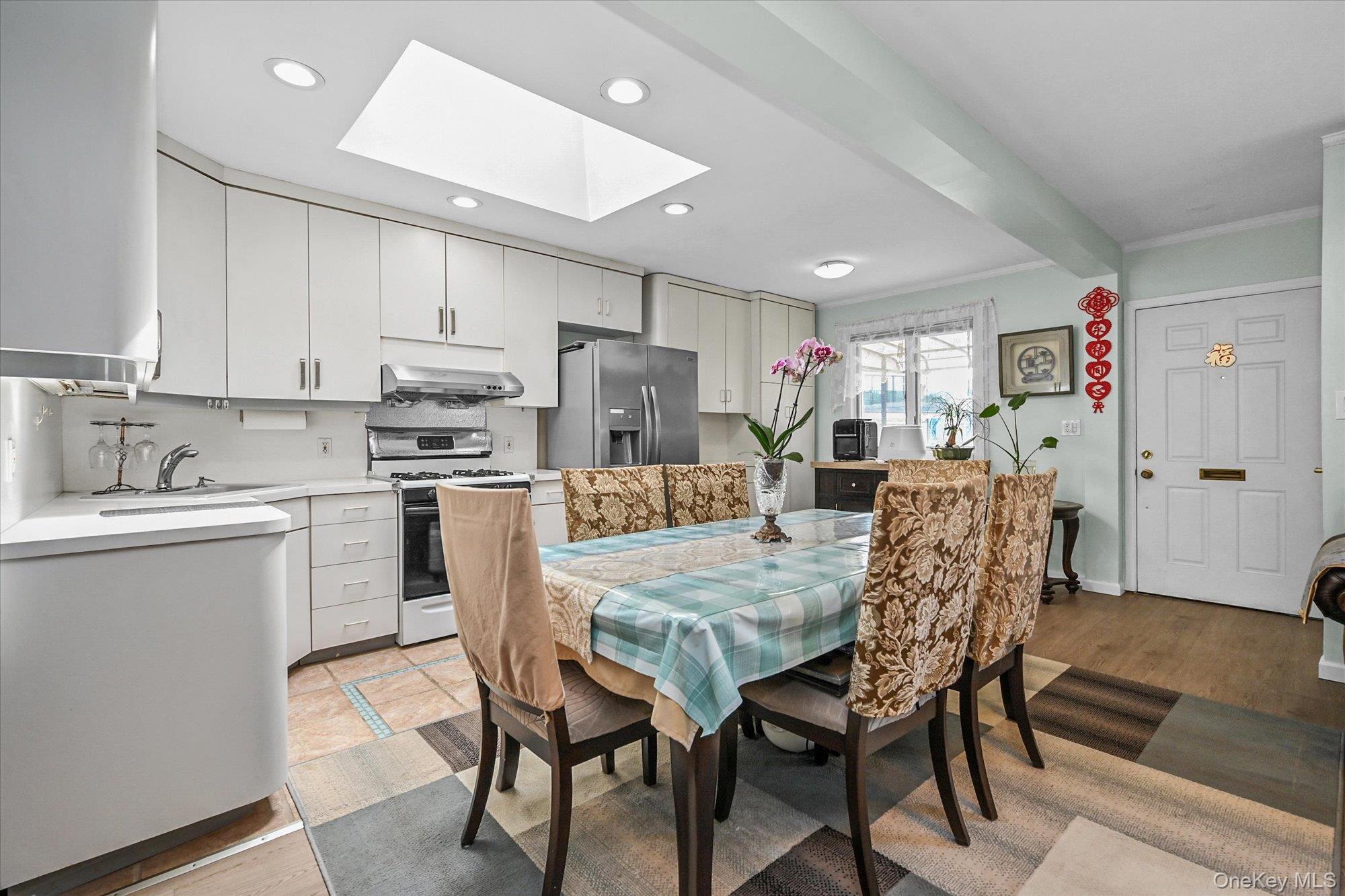 Single Family 180th  Queens, NY 11365, MLS-1004298-6