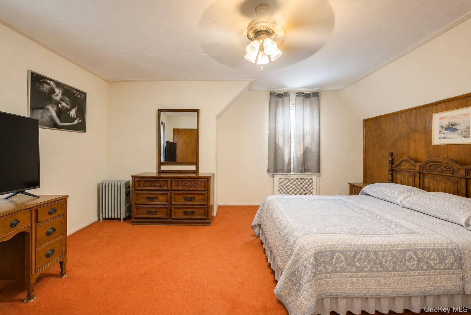 Single Family 129th Avenue  Queens, NY 11413, MLS-1004315-22