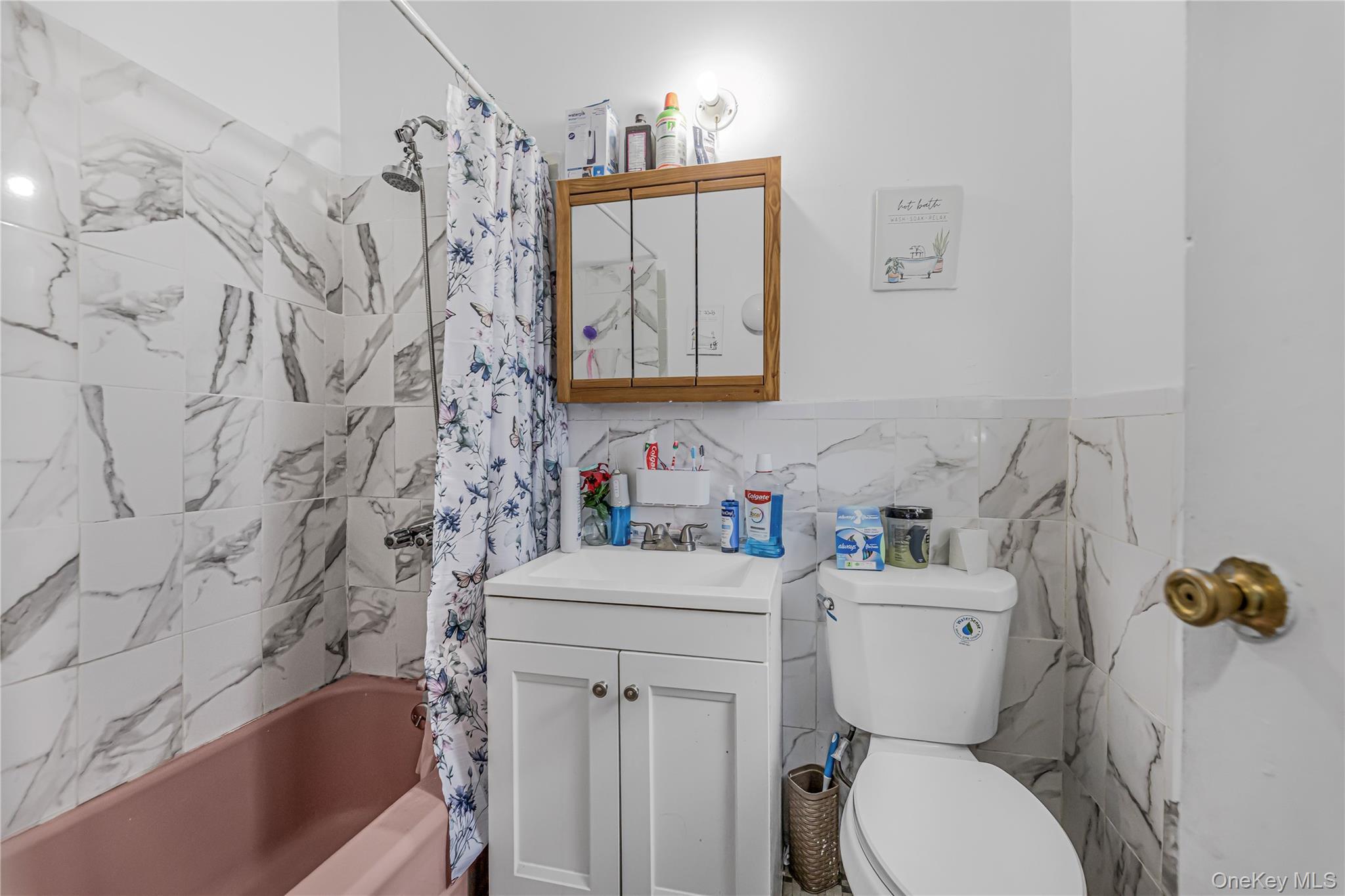 Single Family Carpenter  Bronx, NY 10470, MLS-1004320-11