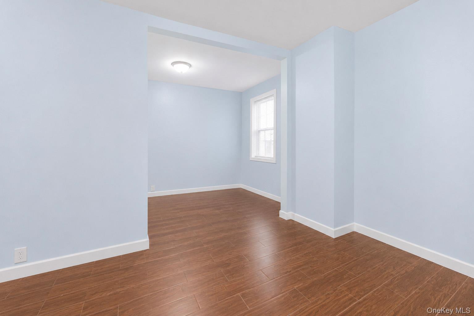 Single Family Carpenter  Bronx, NY 10470, MLS-1004320-24