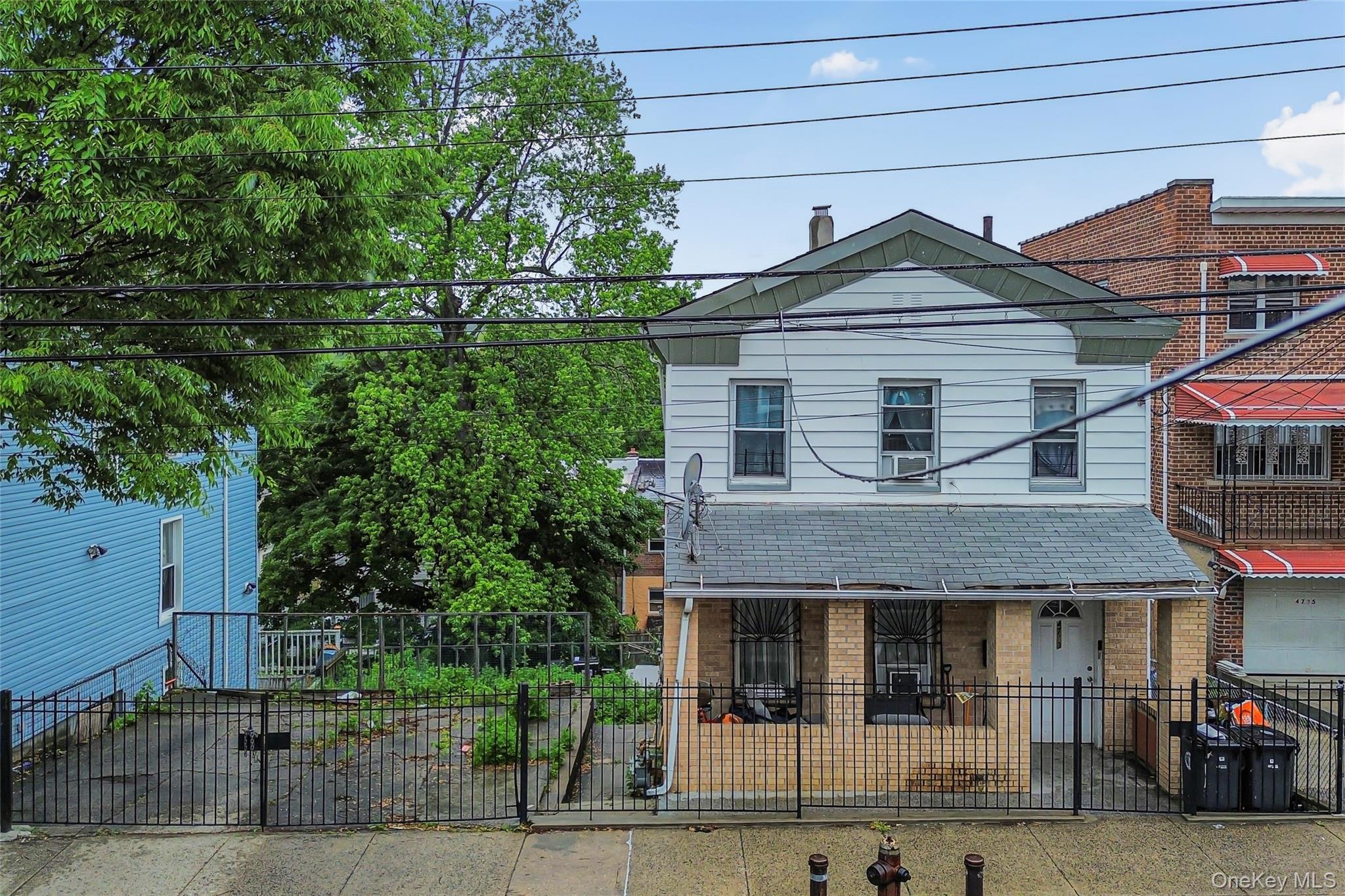 Single Family Carpenter  Bronx, NY 10470, MLS-1004320-3