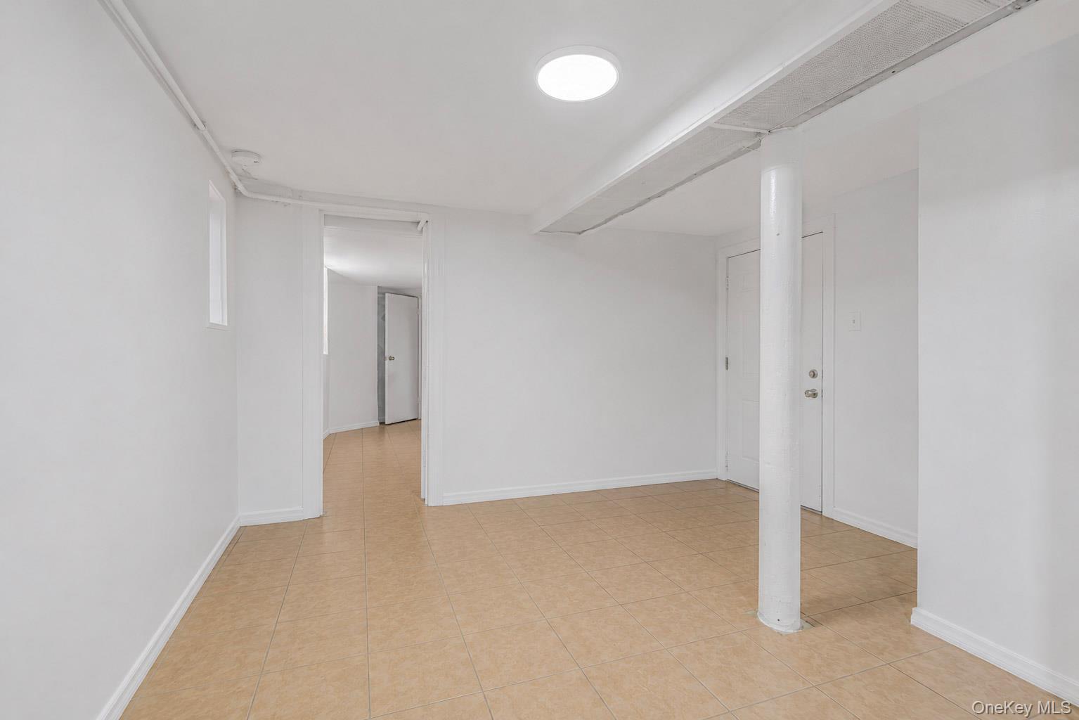Single Family Carpenter  Bronx, NY 10470, MLS-1004320-32