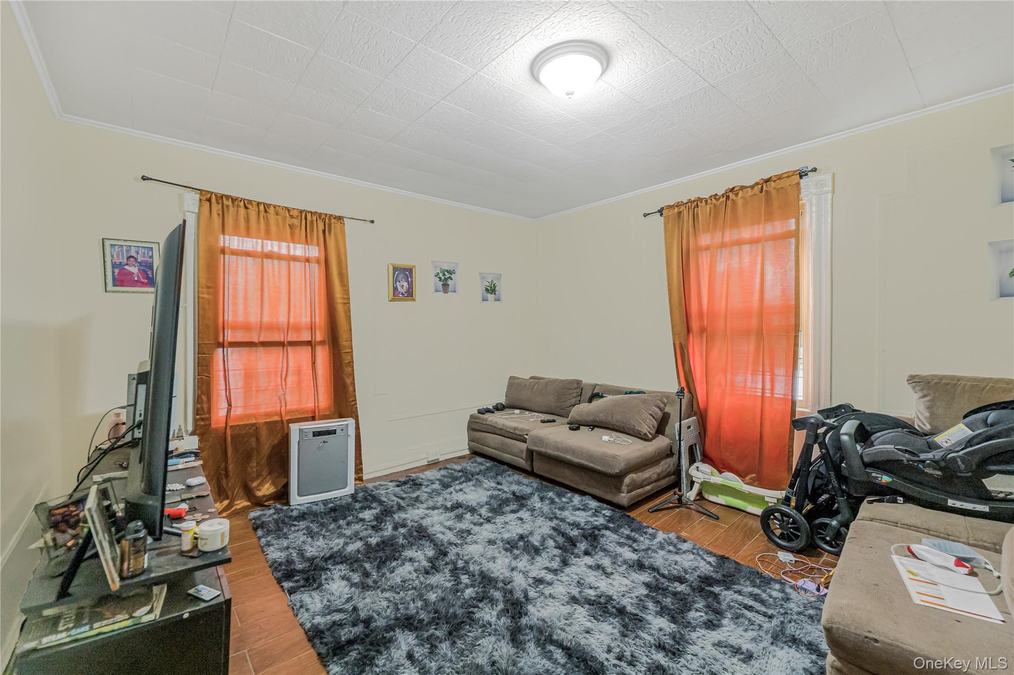Single Family Carpenter  Bronx, NY 10470, MLS-1004320-34