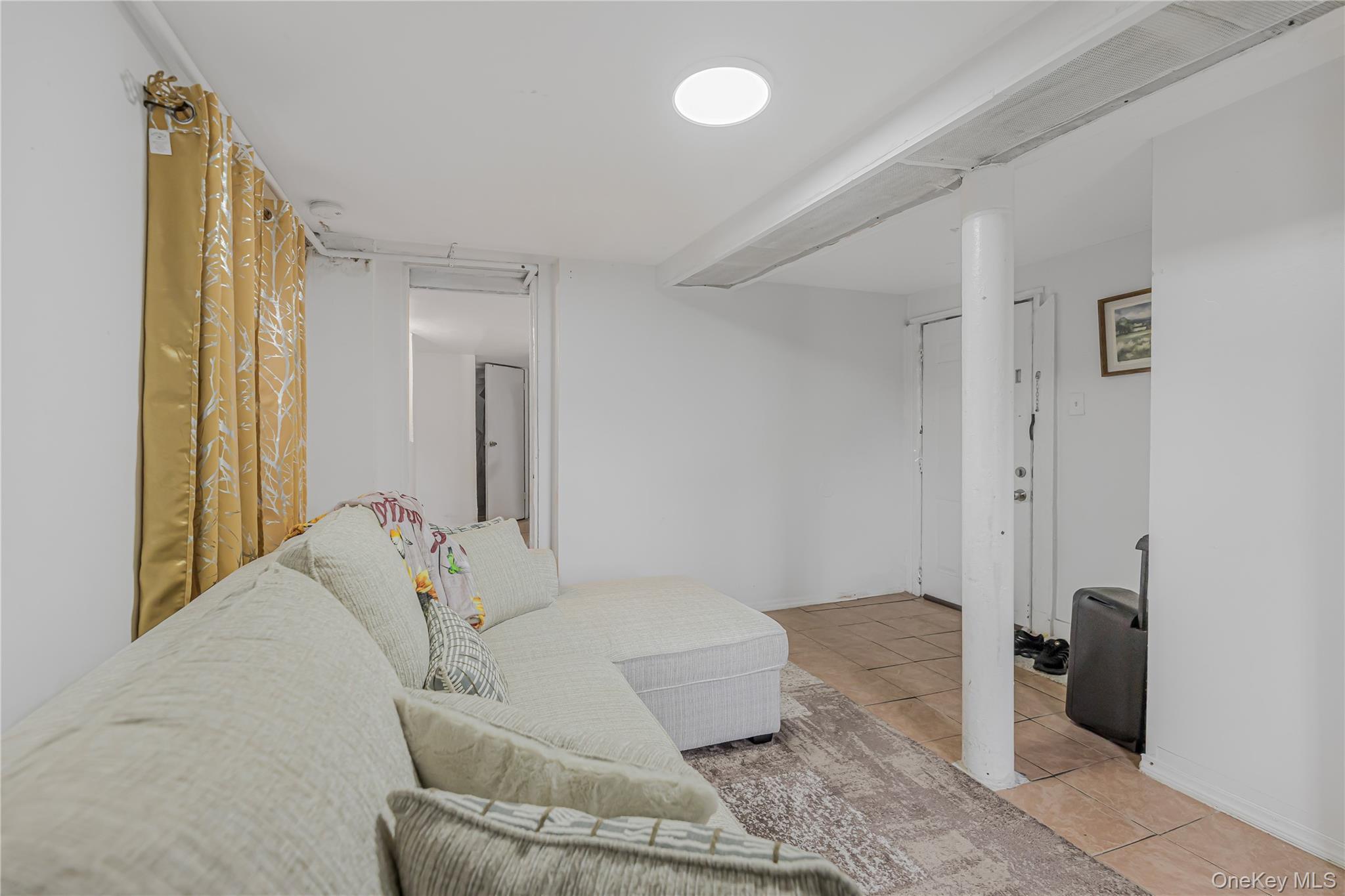 Single Family Carpenter  Bronx, NY 10470, MLS-1004320-36