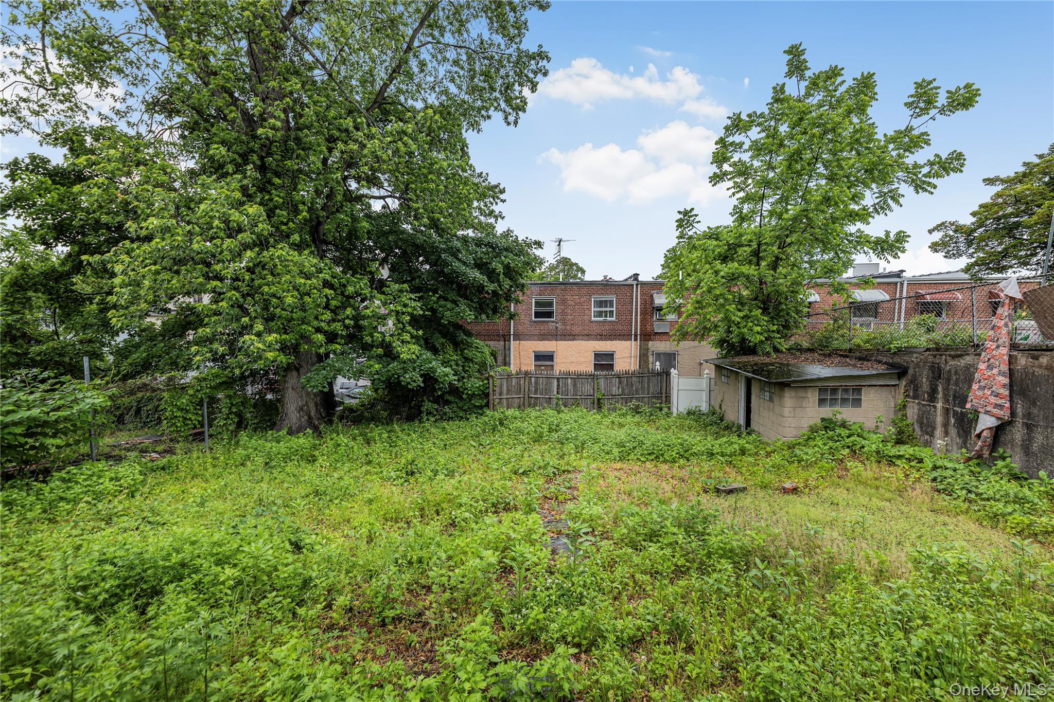 Single Family Carpenter  Bronx, NY 10470, MLS-1004320-40